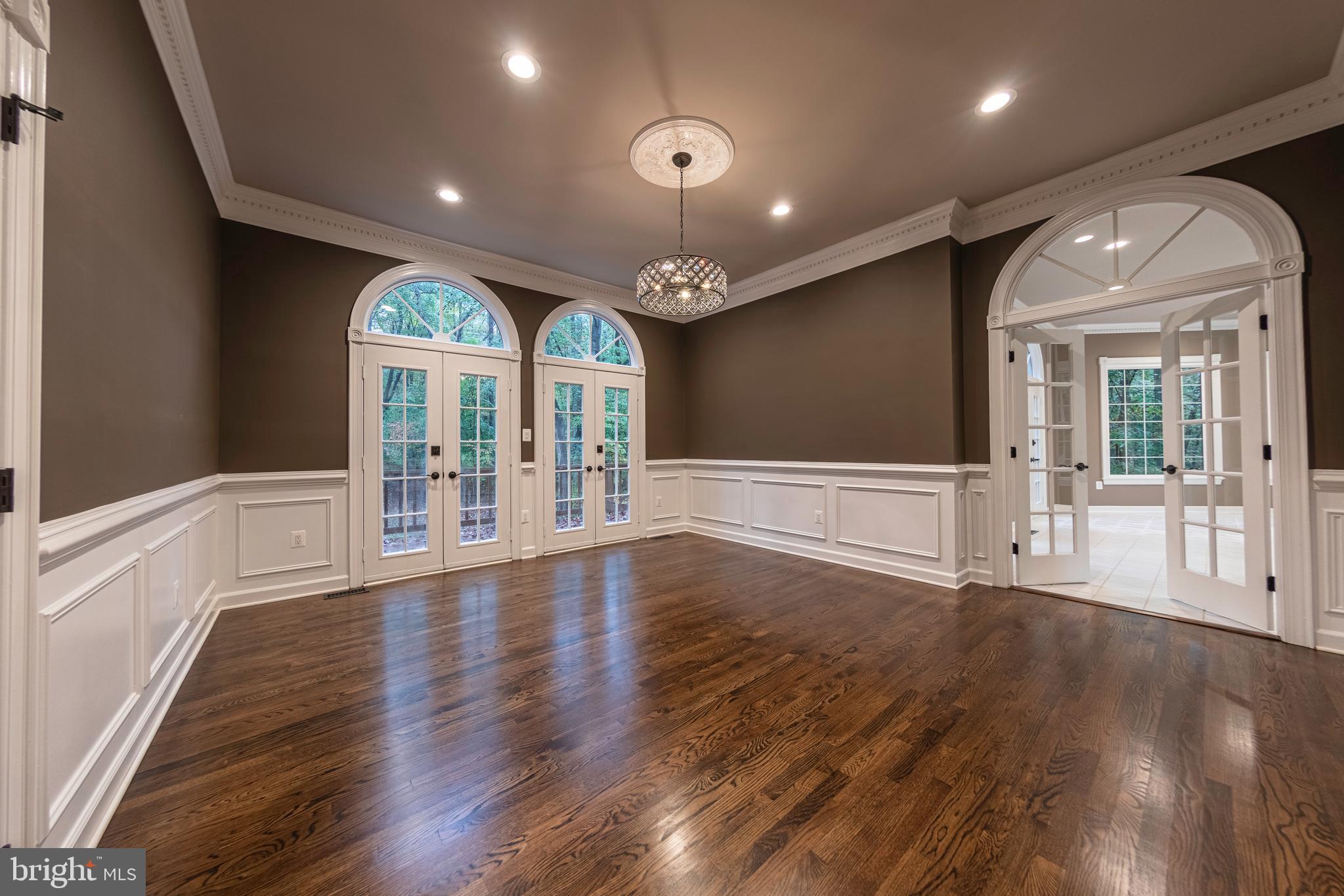 WOLF RUN - Residential