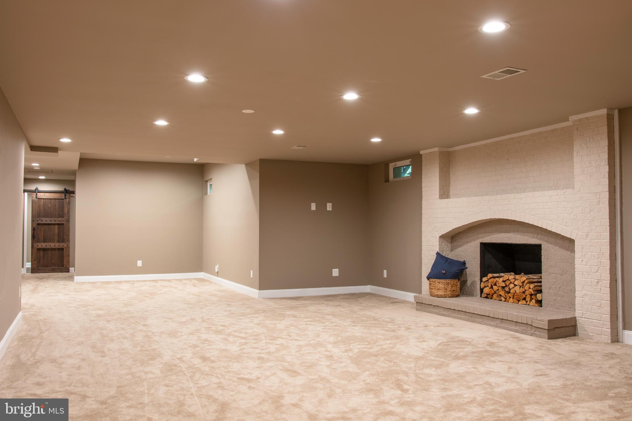 WOLF RUN - Residential