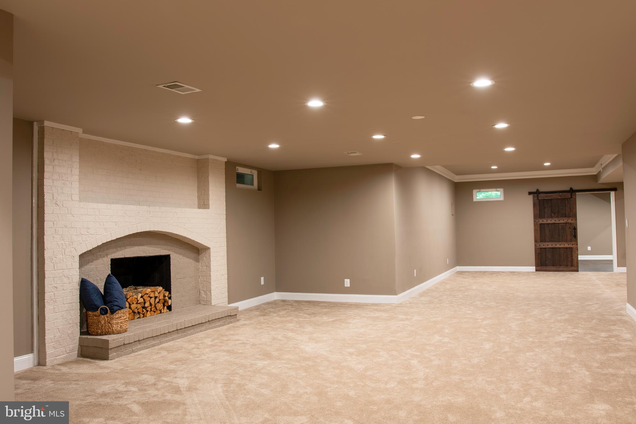 WOLF RUN - Residential