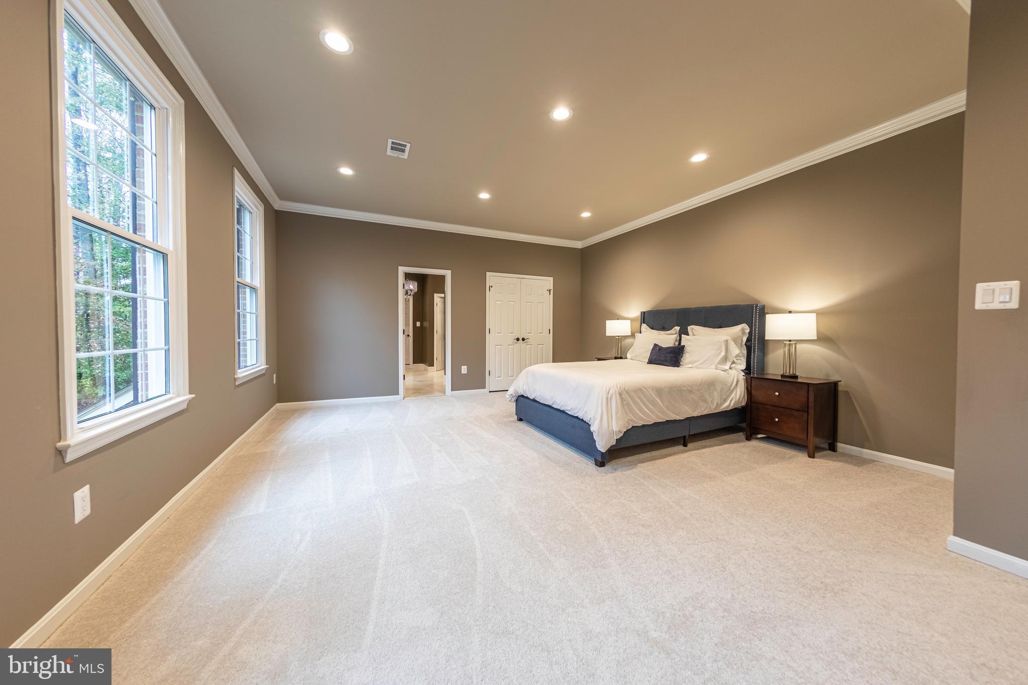 WOLF RUN - Residential