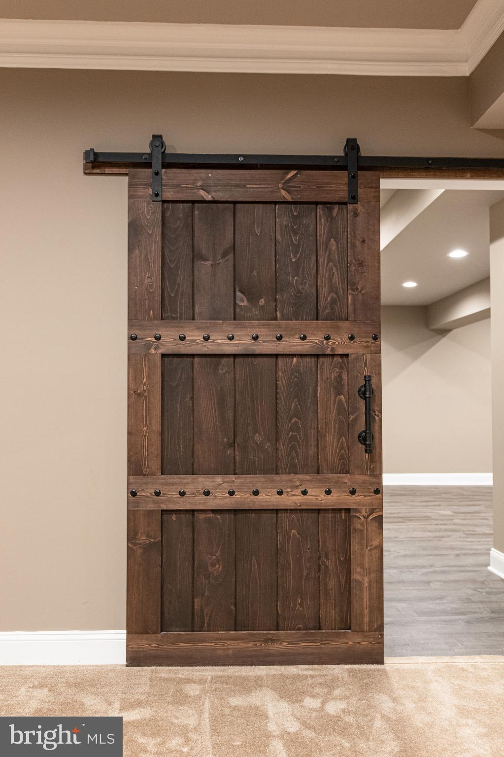 WOLF RUN - Residential