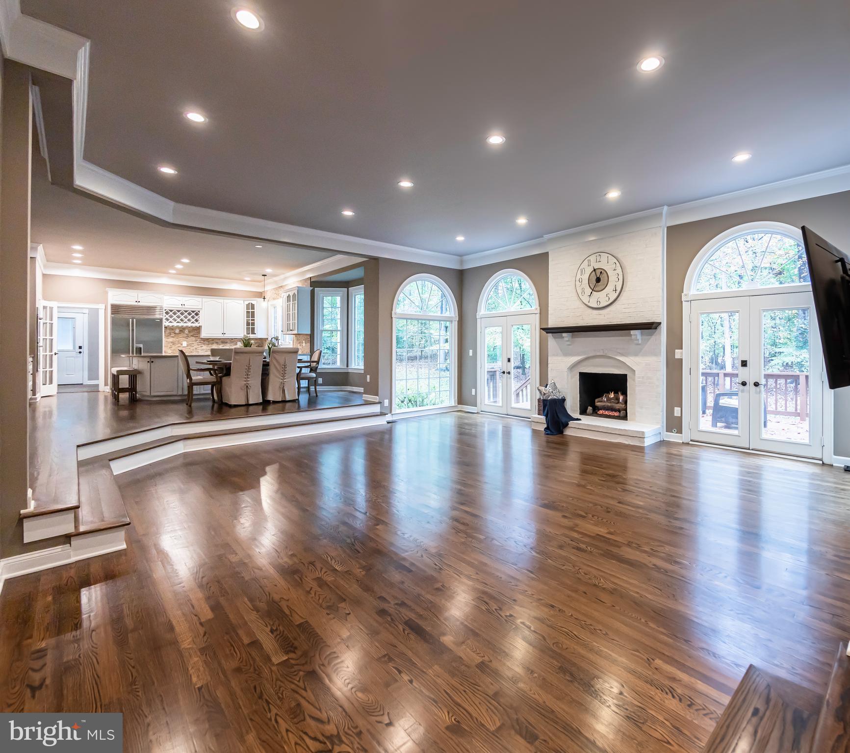 WOLF RUN - Residential