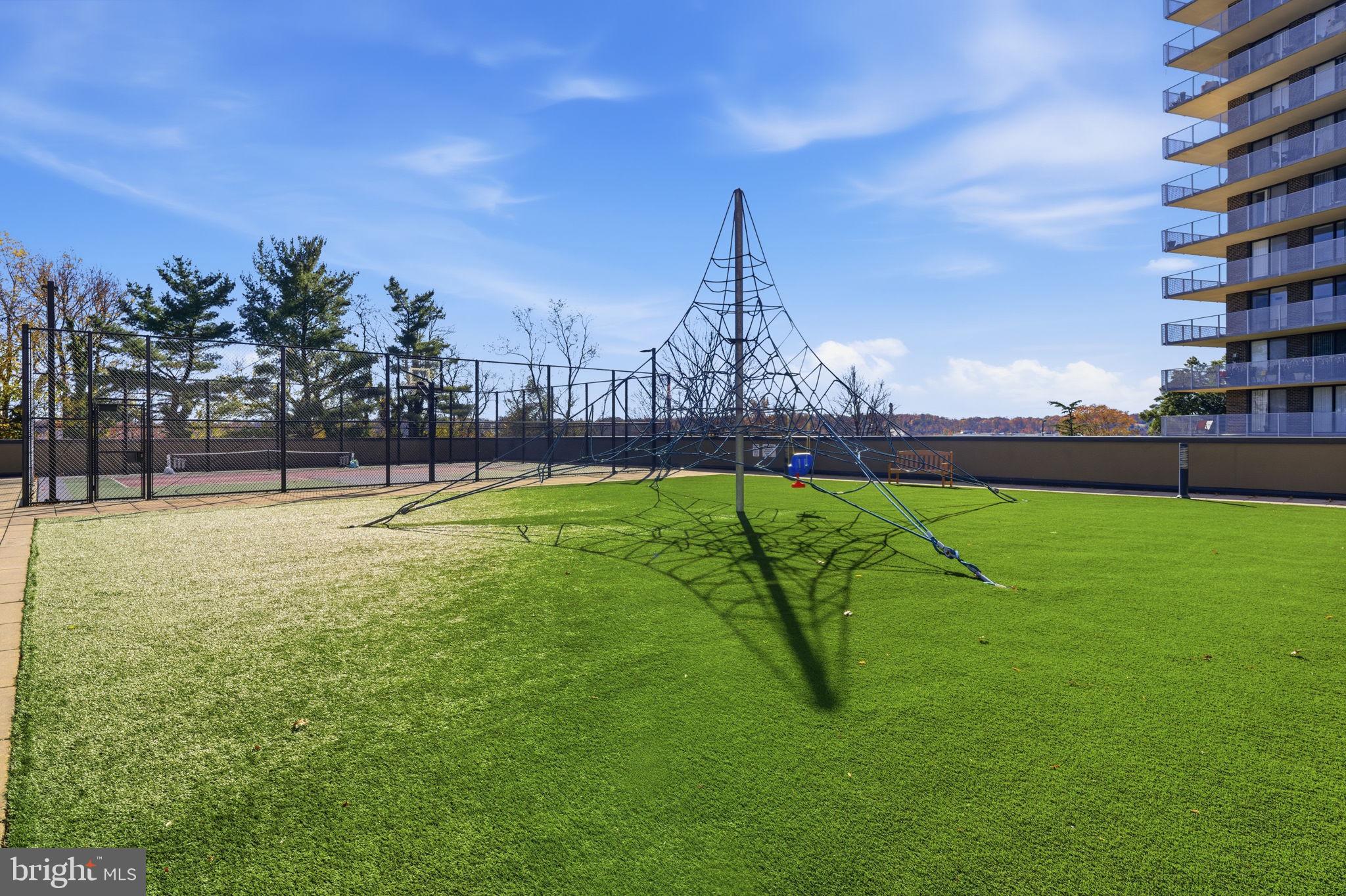 TEMPLETON OF ALEXANDRIA - Residential