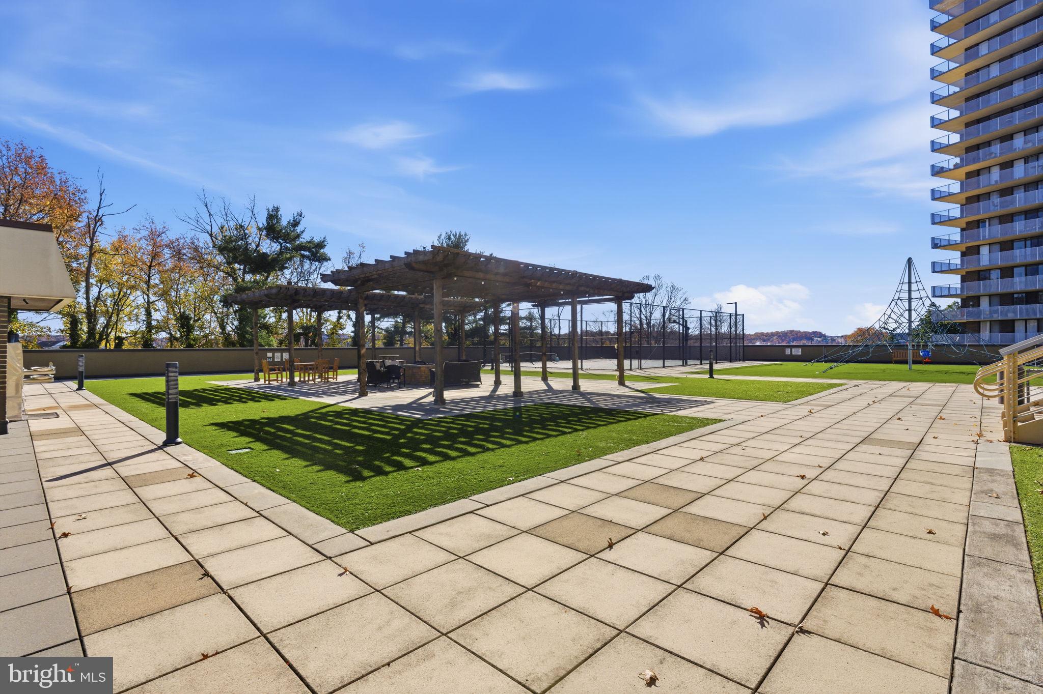 TEMPLETON OF ALEXANDRIA - Residential