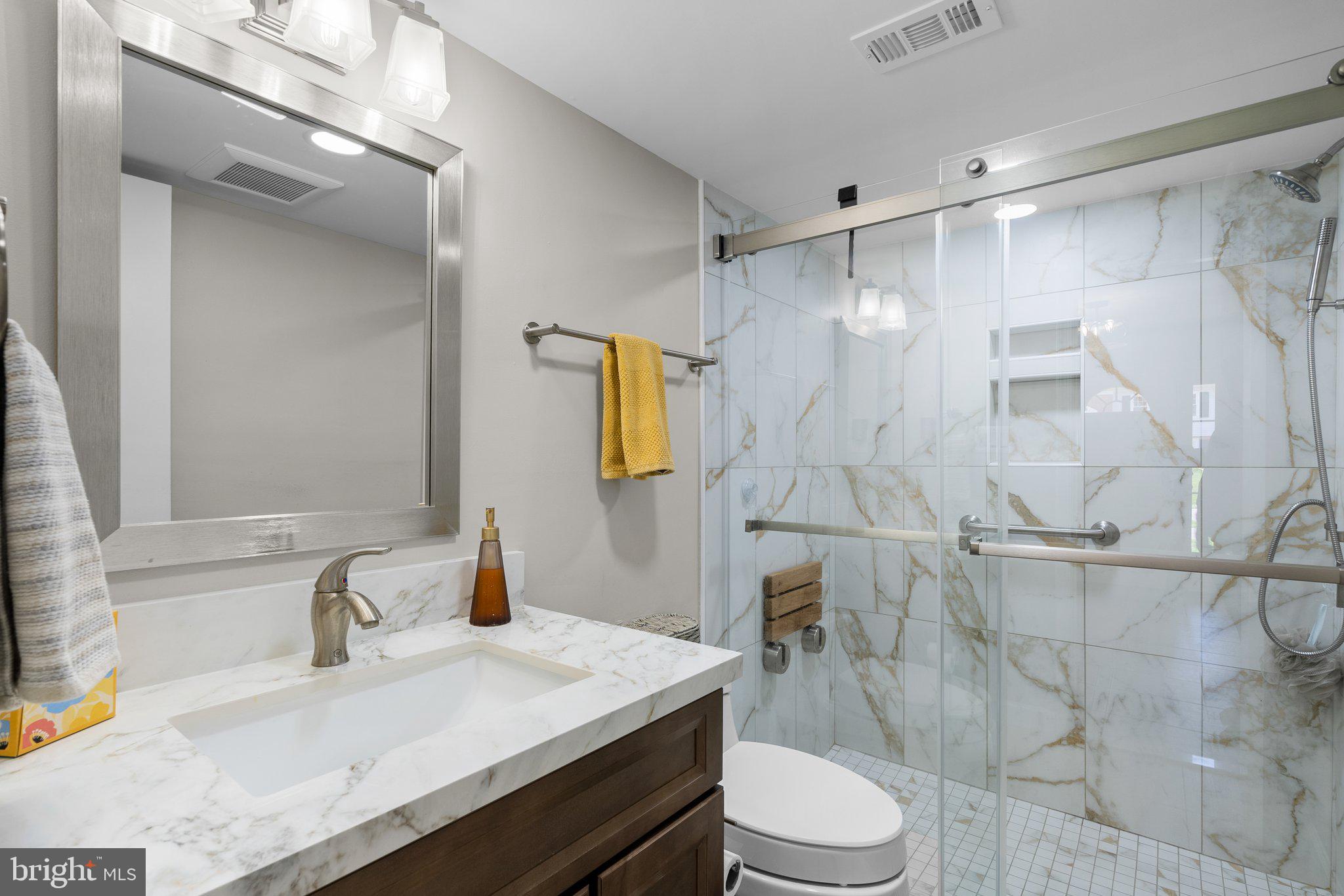 BROOKEVILLE KNOLLS - Residential