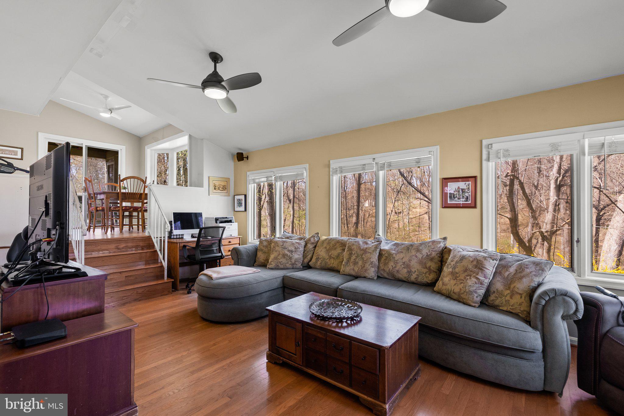 BROOKEVILLE KNOLLS - Residential