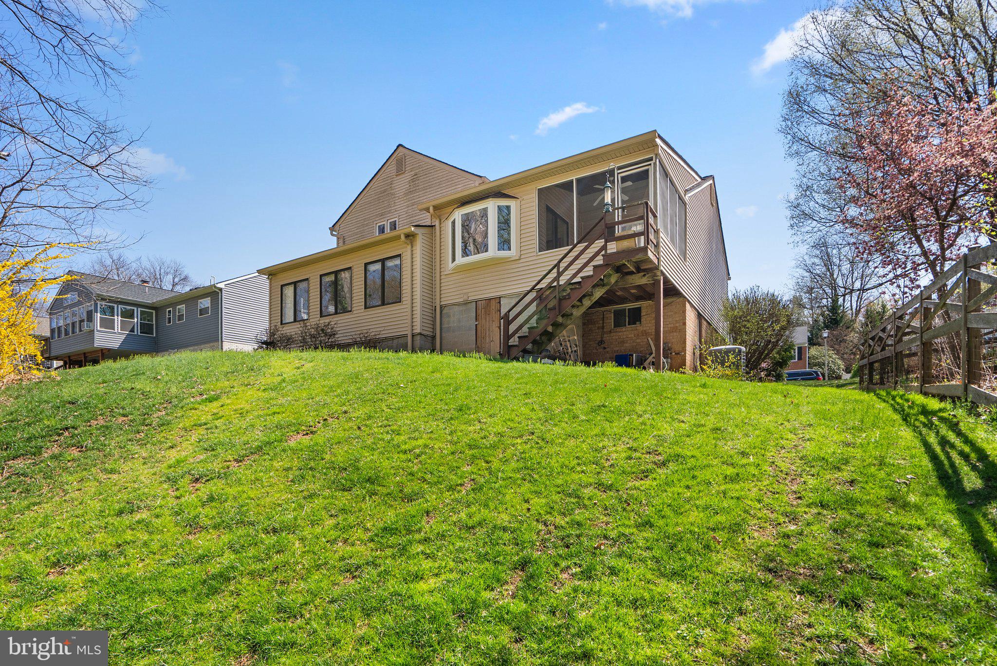 BROOKEVILLE KNOLLS - Residential