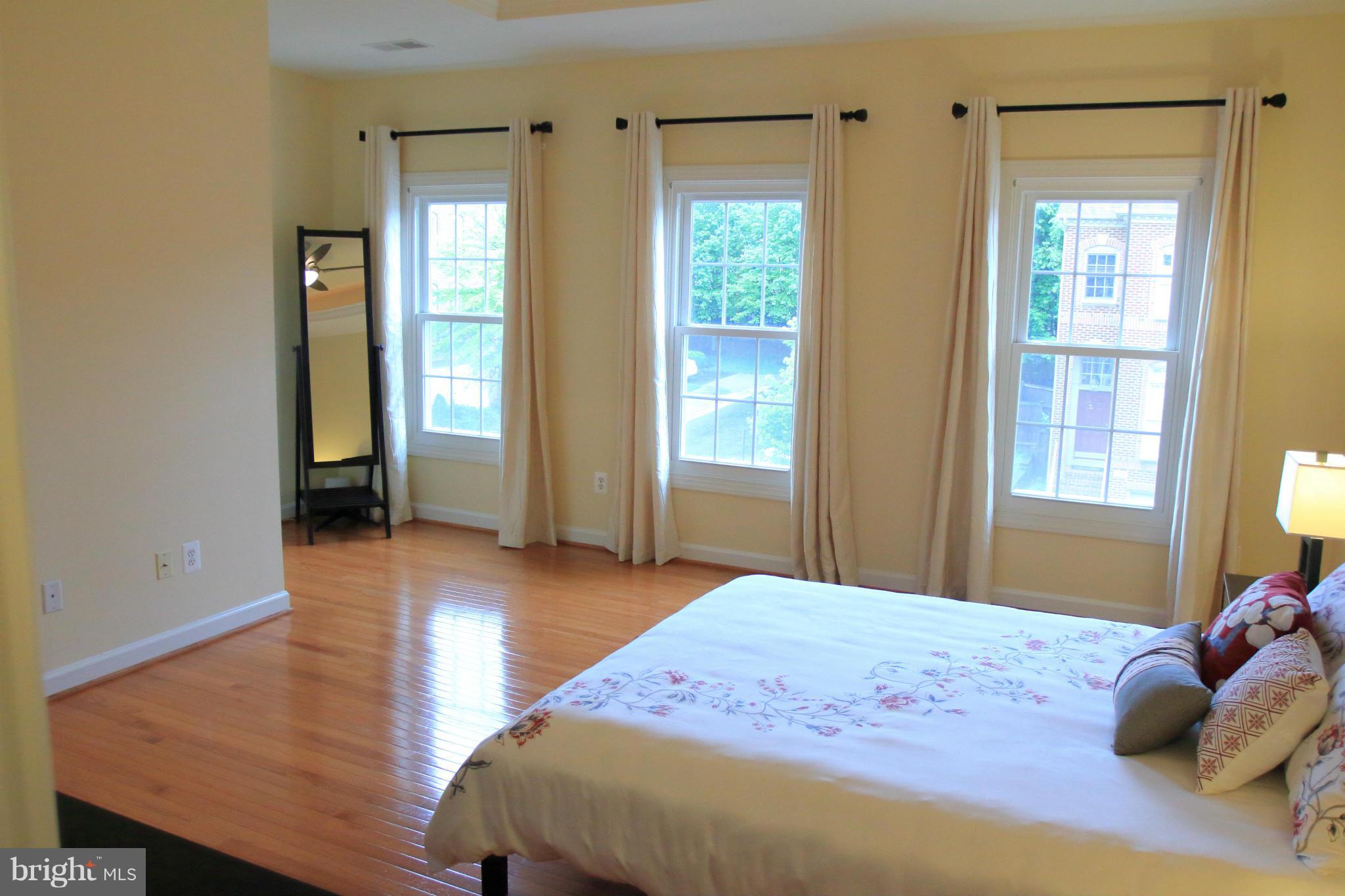 STONE CREEK CROSSING - Residential