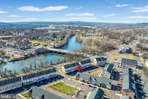 HANOVER SQUARE - Residential