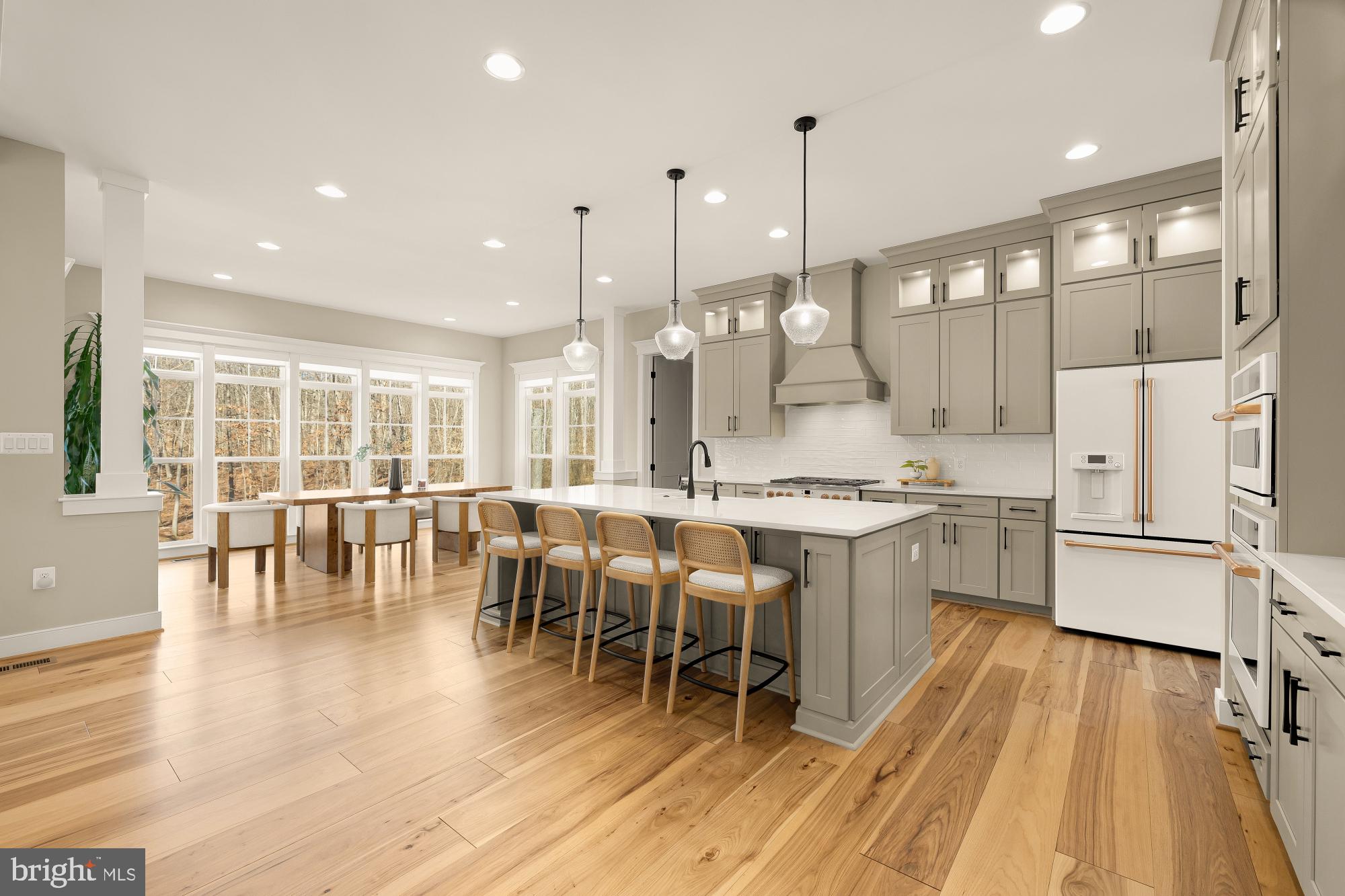 BRADDOCK WOODS - Residential