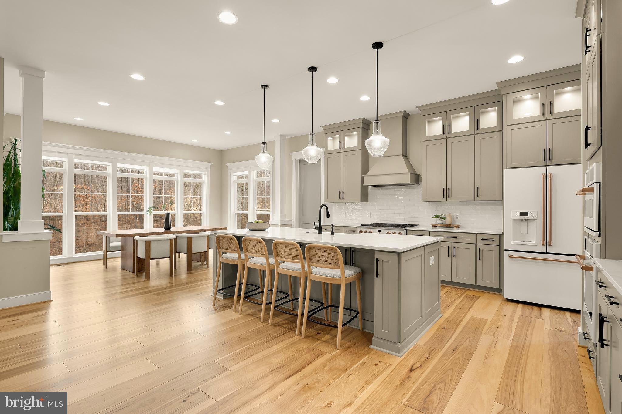 BRADDOCK WOODS - Residential