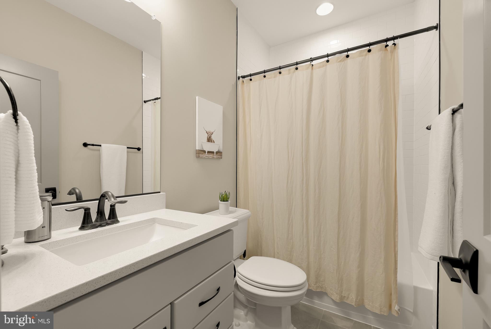 BRADDOCK WOODS - Residential