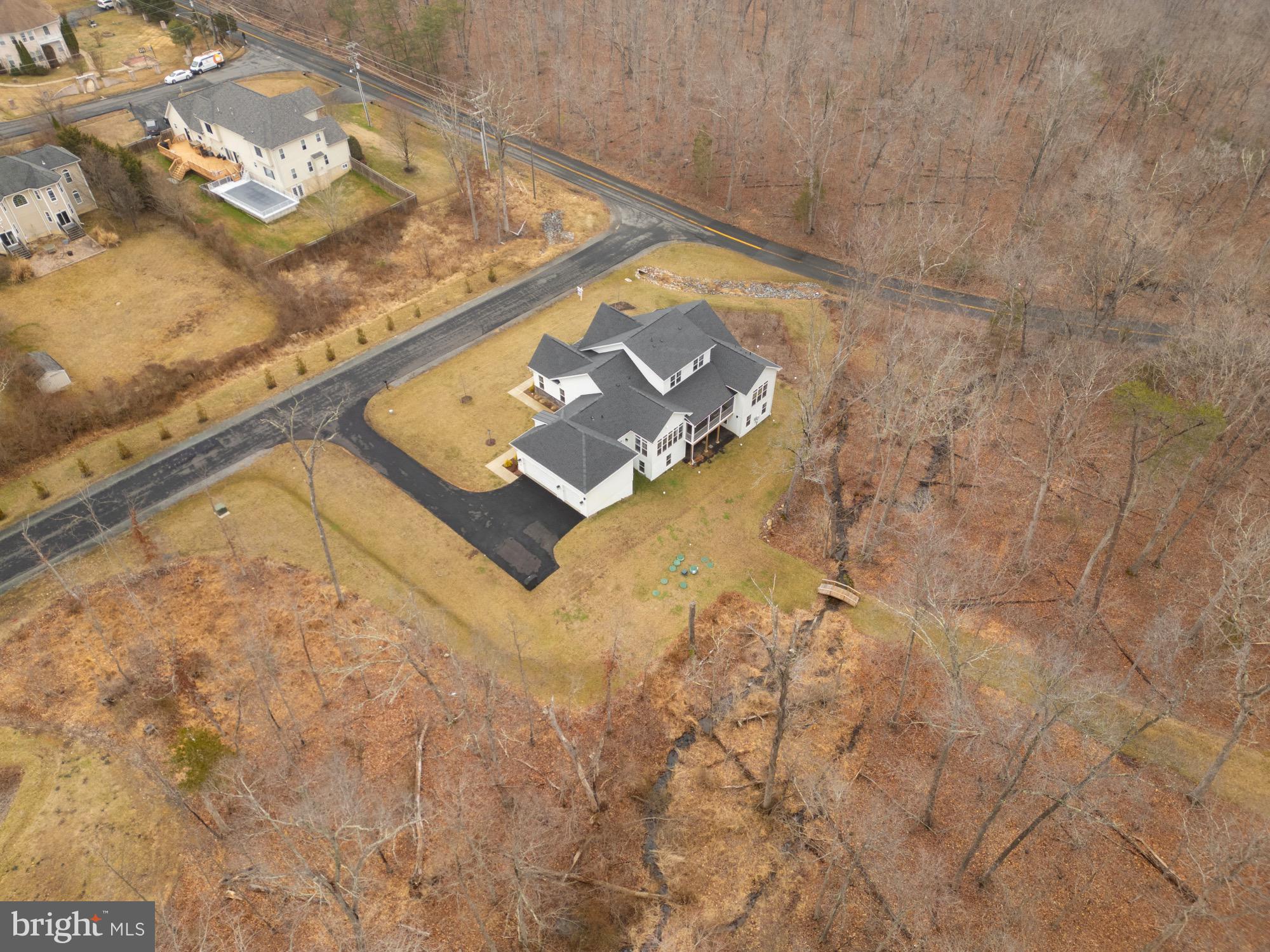 BRADDOCK WOODS - Residential