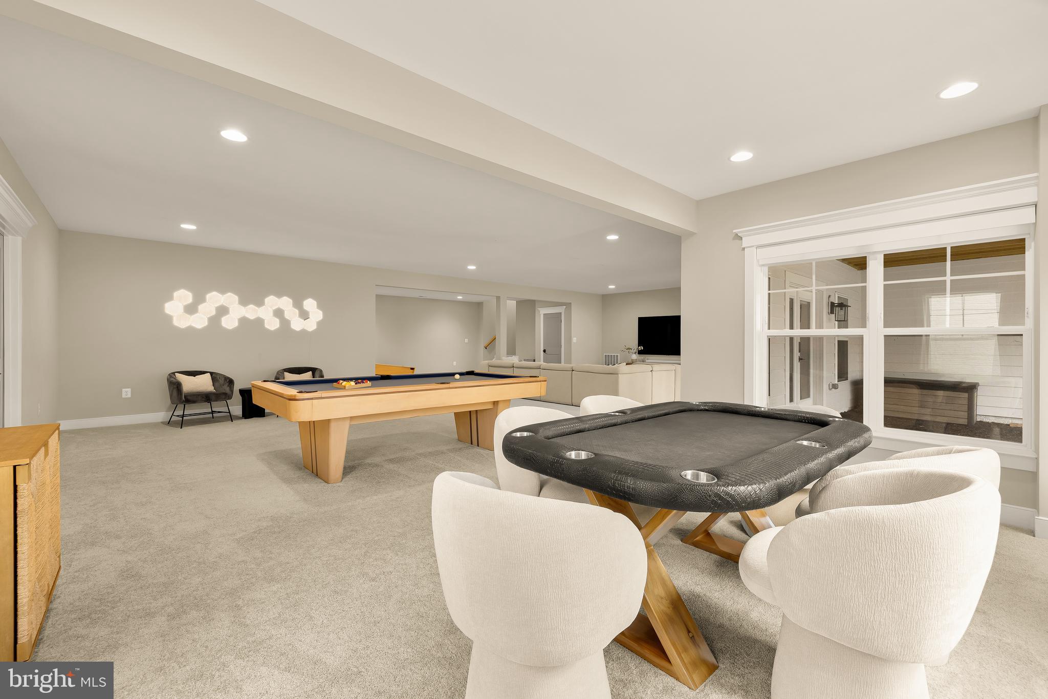 BRADDOCK WOODS - Residential