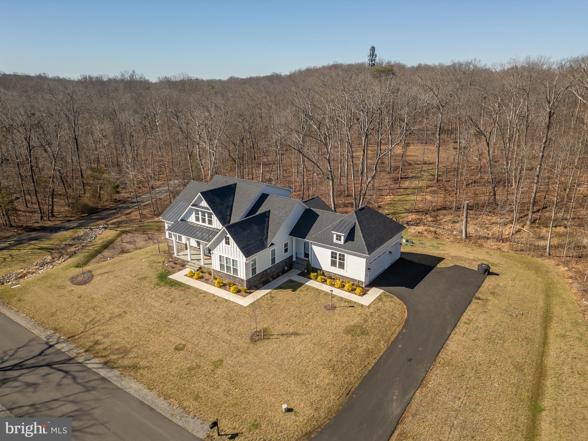 BRADDOCK WOODS - Residential