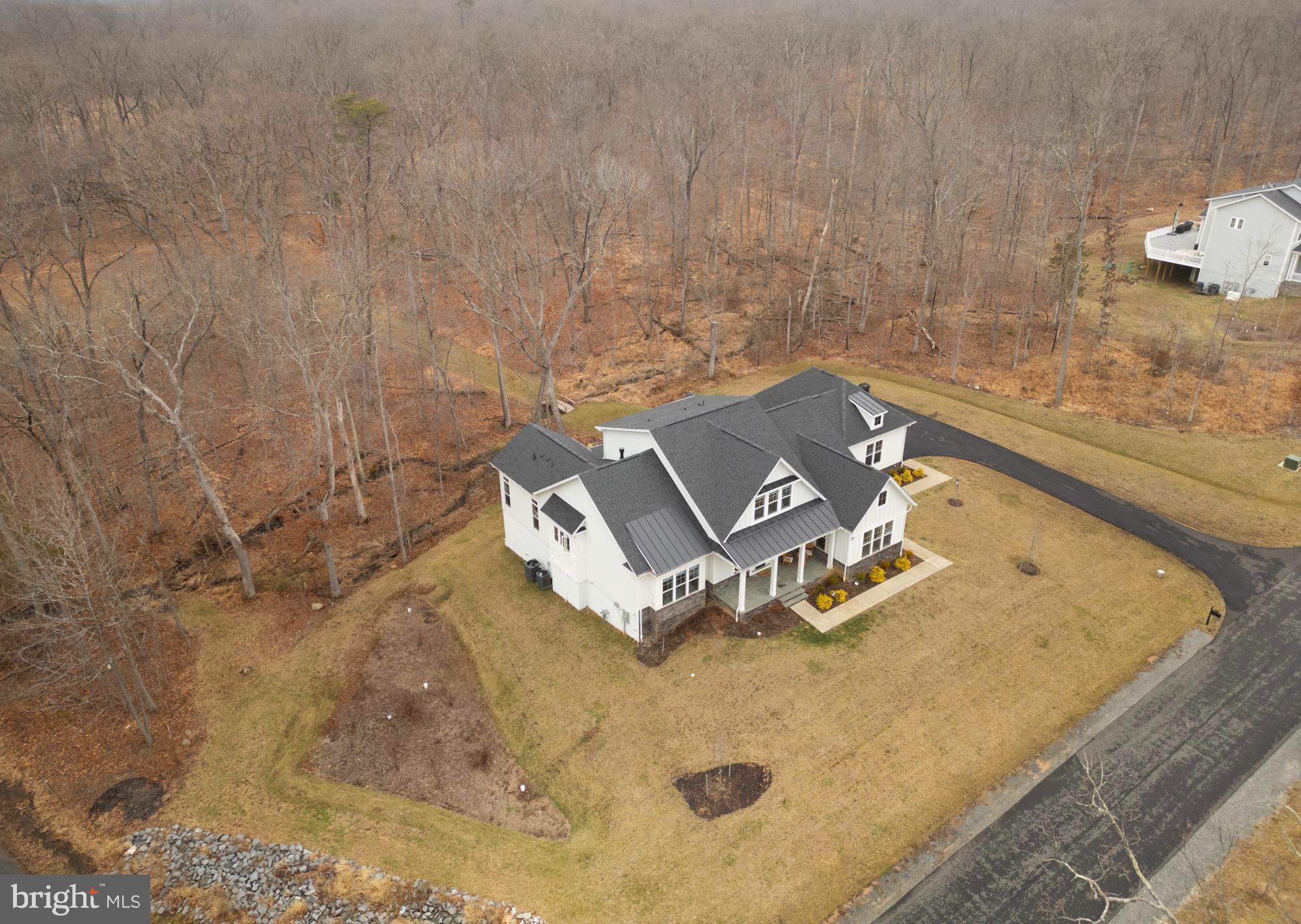 BRADDOCK WOODS - Residential