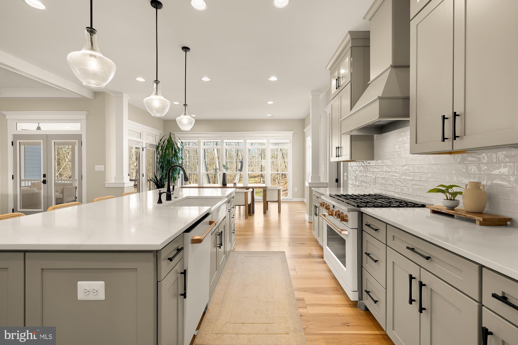 BRADDOCK WOODS - Residential