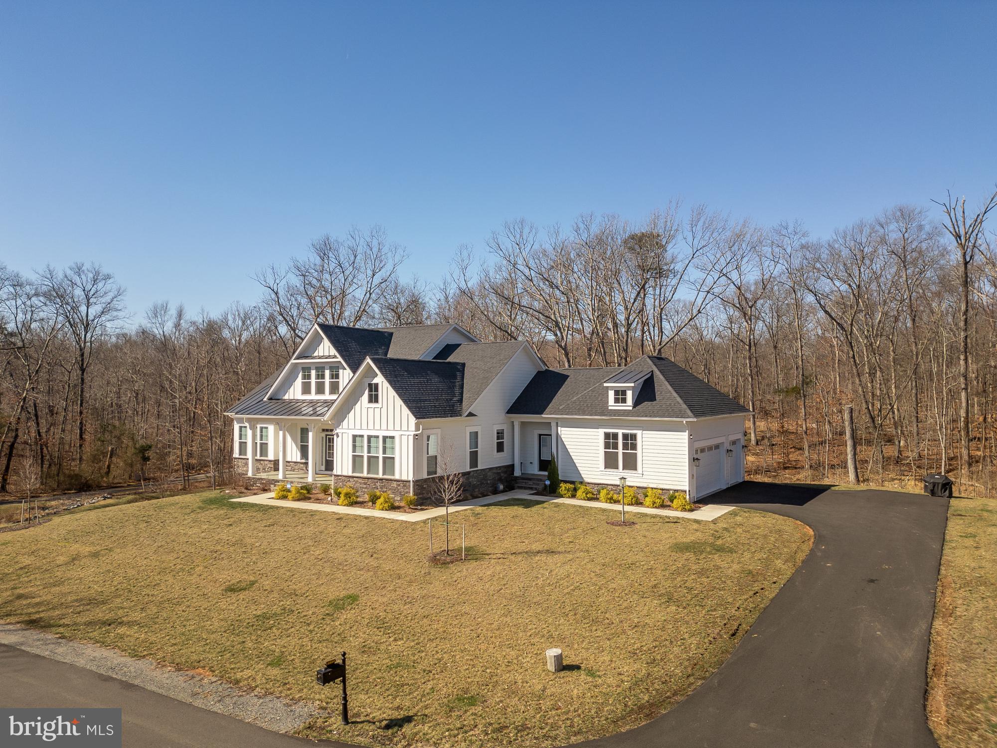 BRADDOCK WOODS - Residential