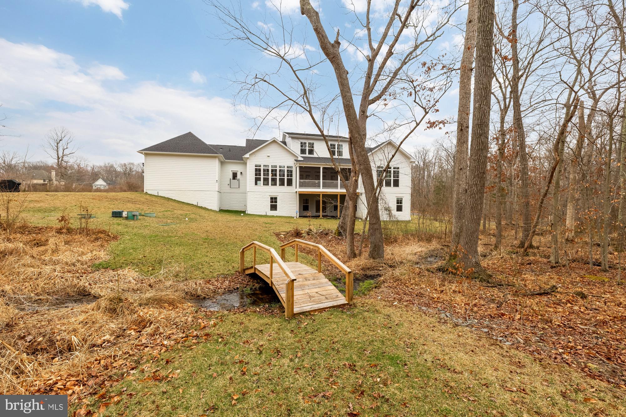 BRADDOCK WOODS - Residential