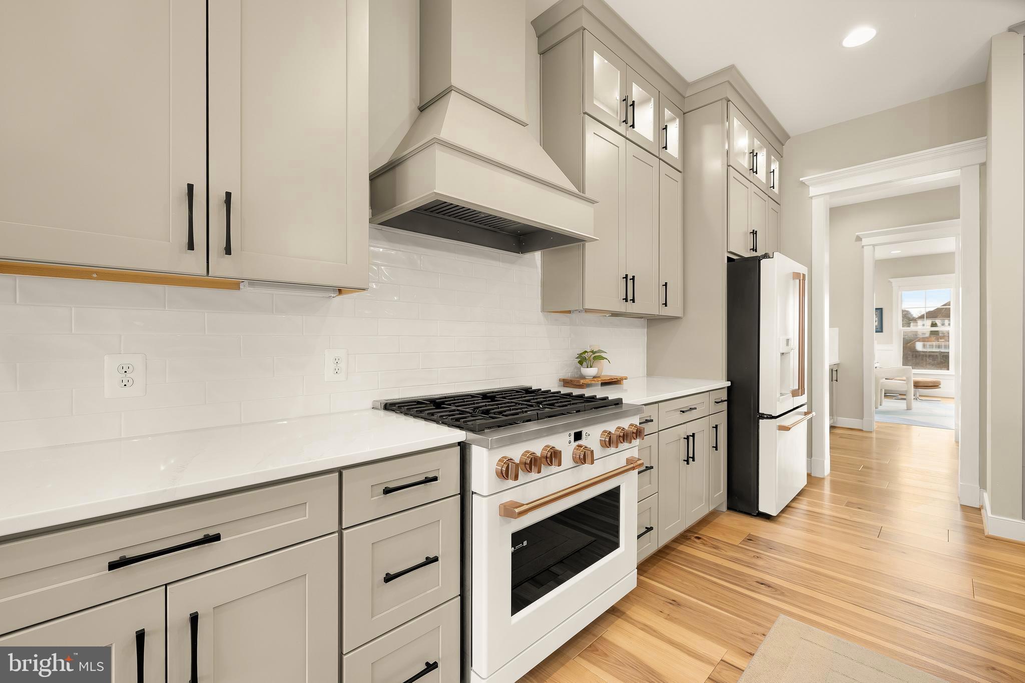 BRADDOCK WOODS - Residential