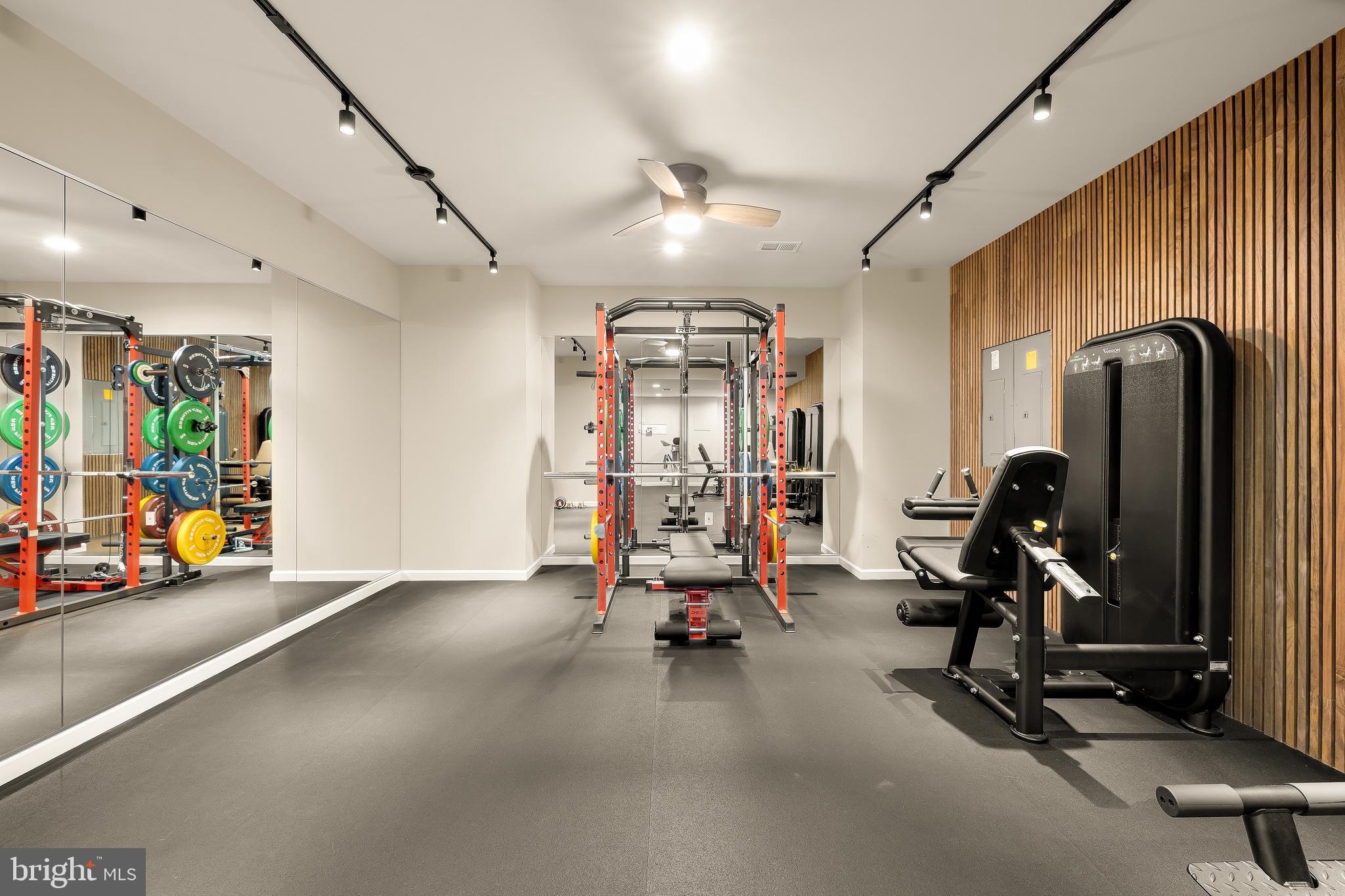 BRADDOCK WOODS - Residential