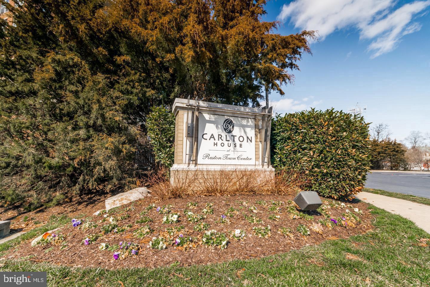 CARLTON HOUSE - Residential Lease