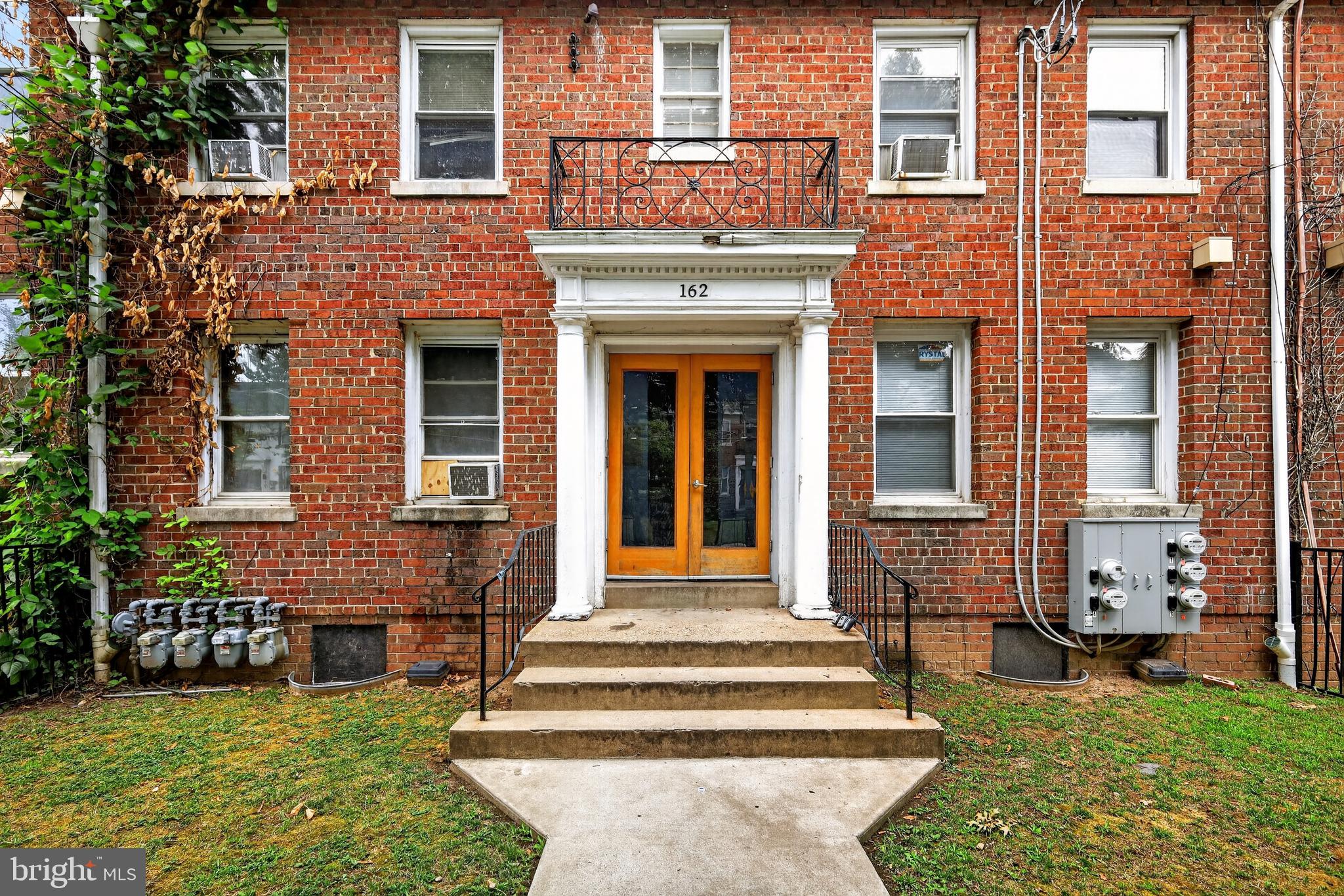 Photo 1 of 30 — 162 36TH STREET NE, WASHINGTON, DC 20019