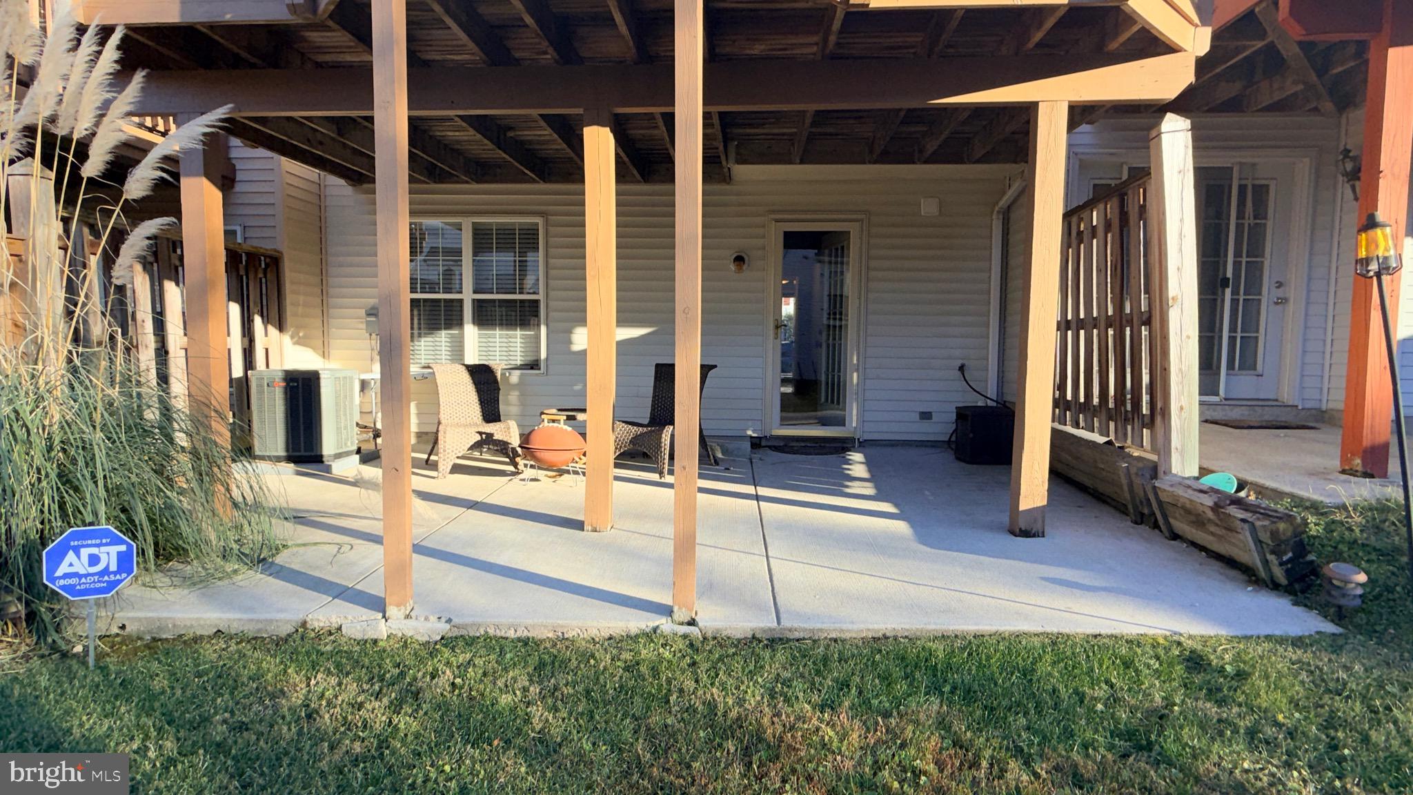 RUSSETT - Residential Lease