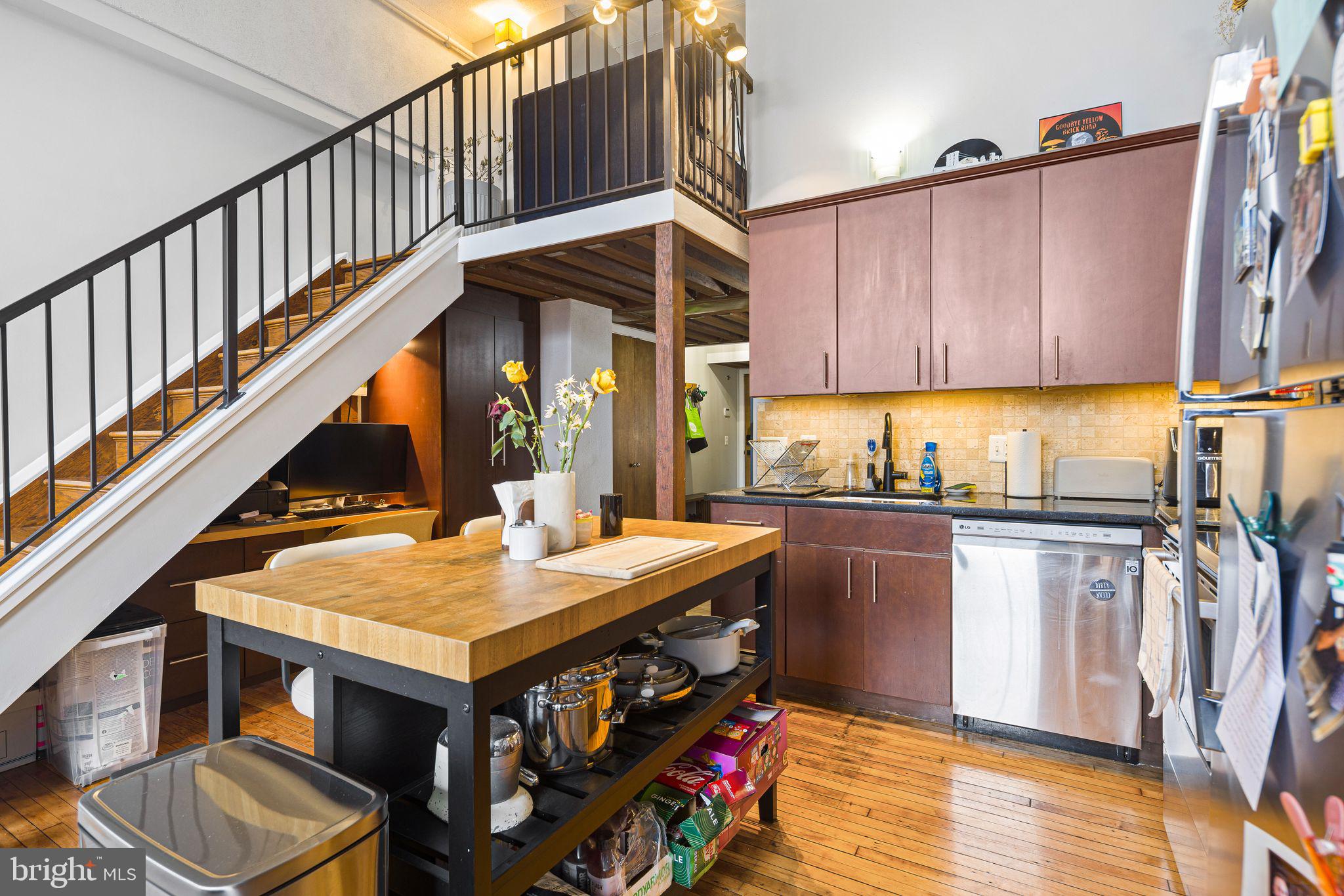 1201 FITZWATER STREET 15 310