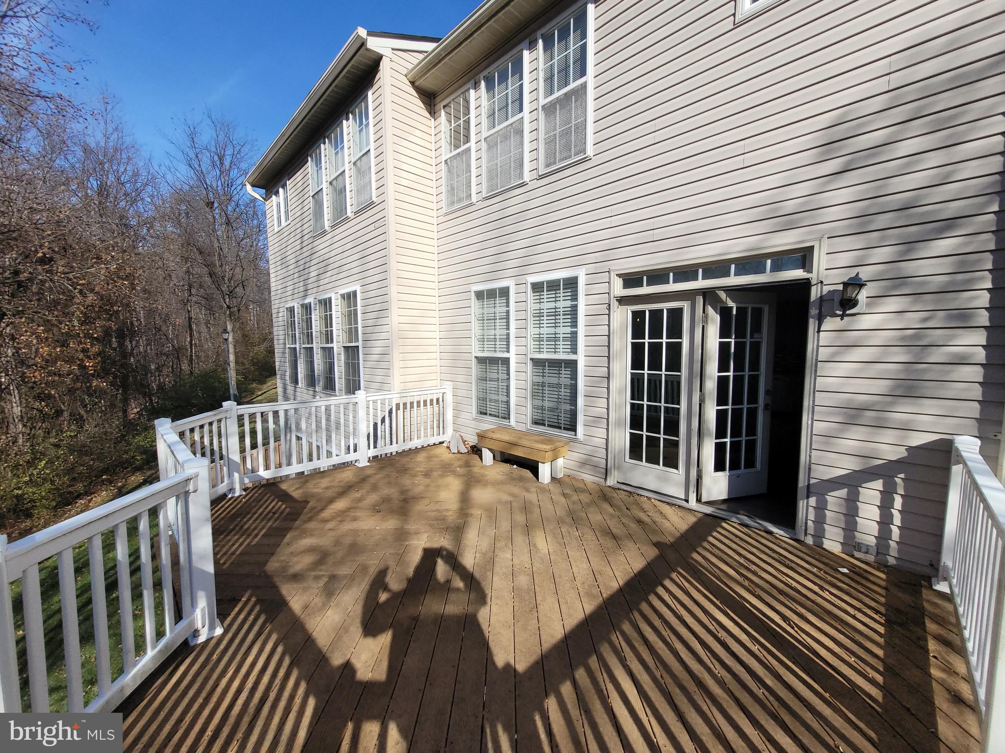 LANDOVER MEWS-PLAT FIVE> - Residential Lease