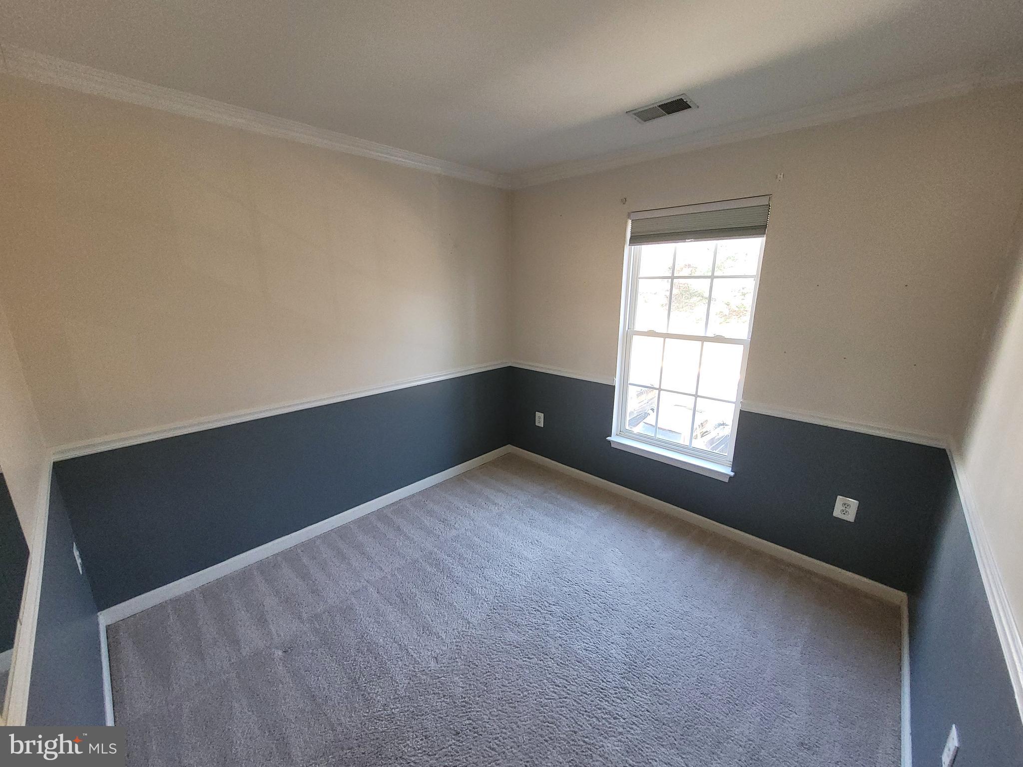 LANDOVER MEWS-PLAT FIVE> - Residential Lease