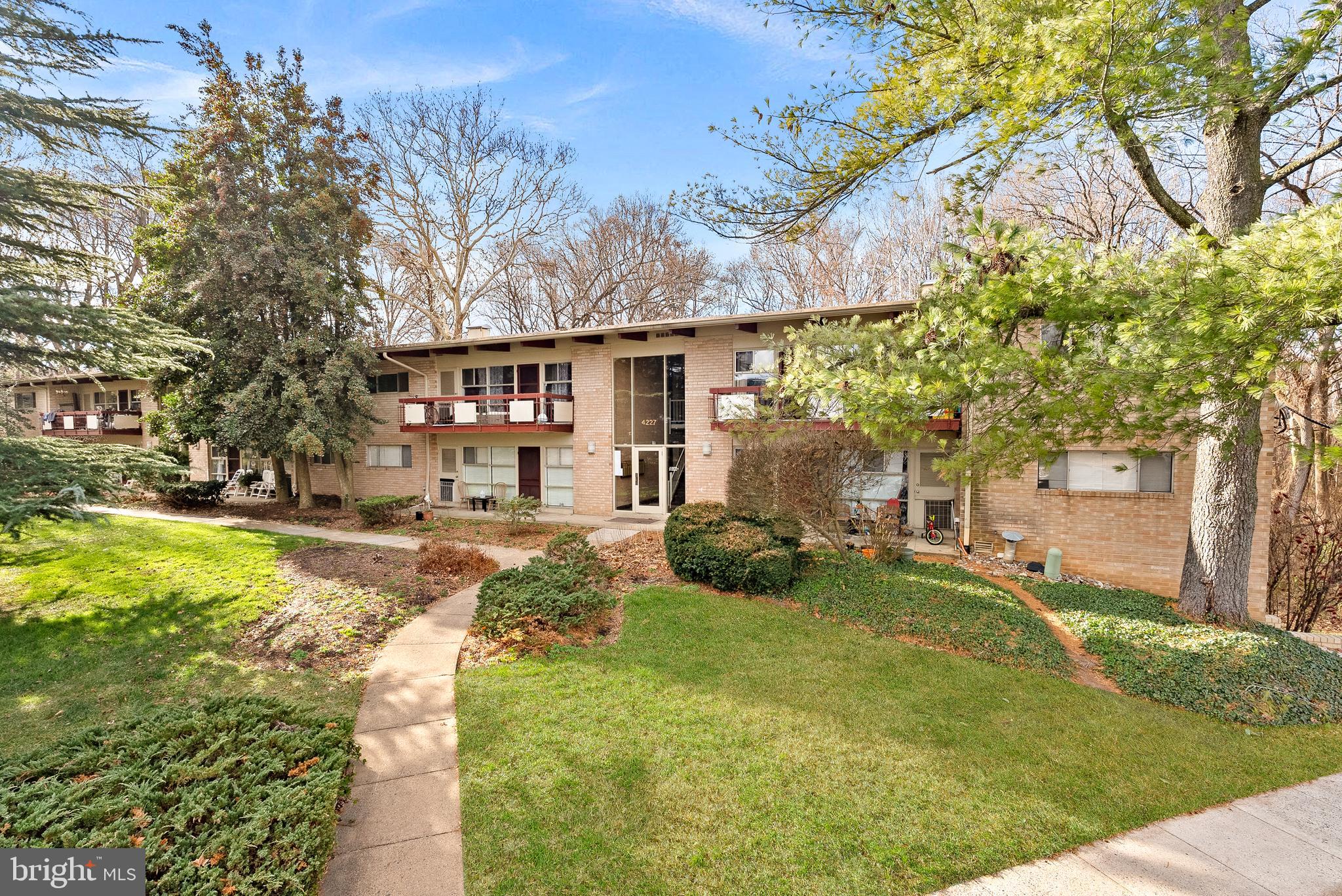 4227 AMERICANA DRIVE 102