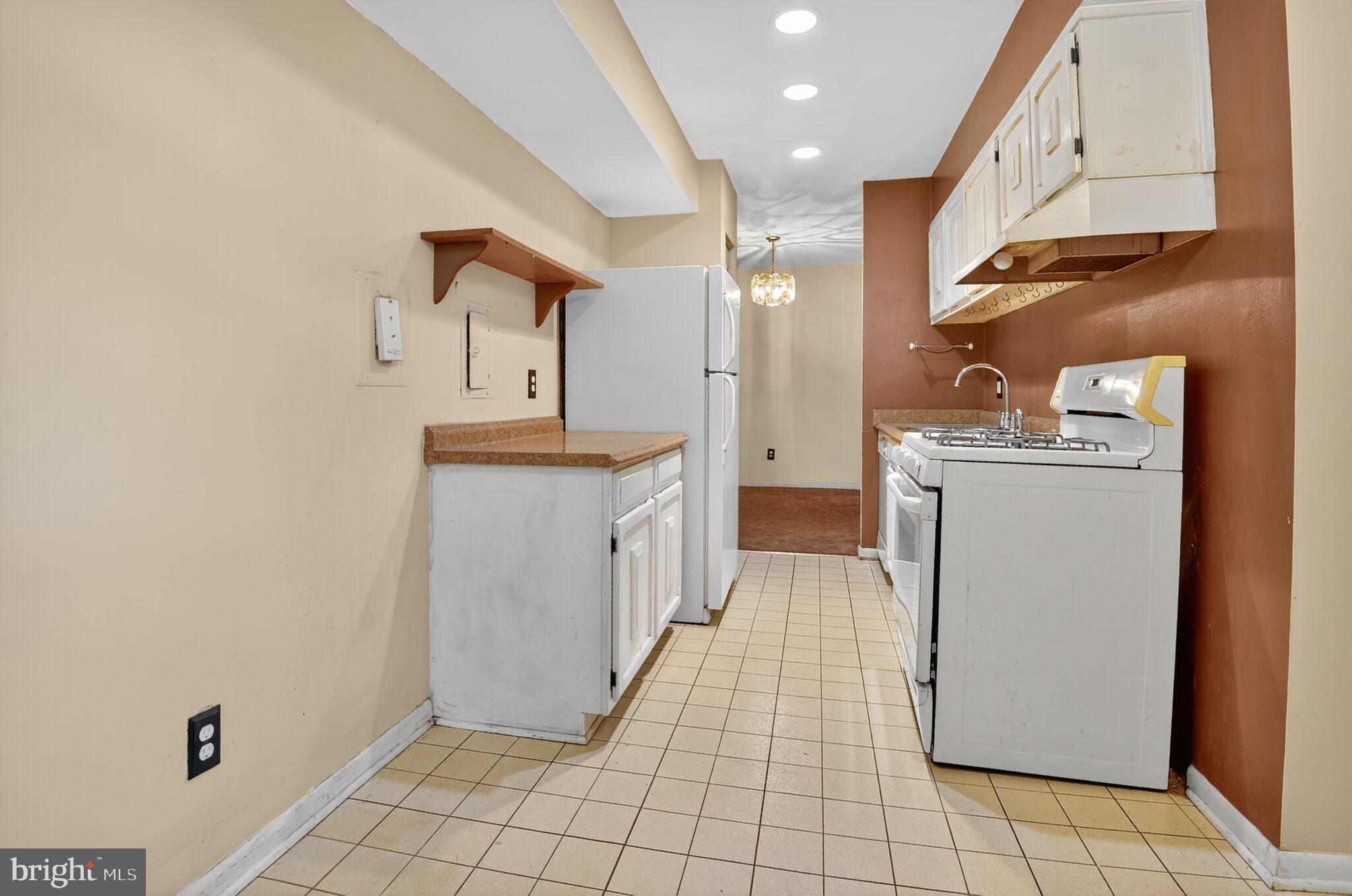 WOODBURN VILLAGE - Residential