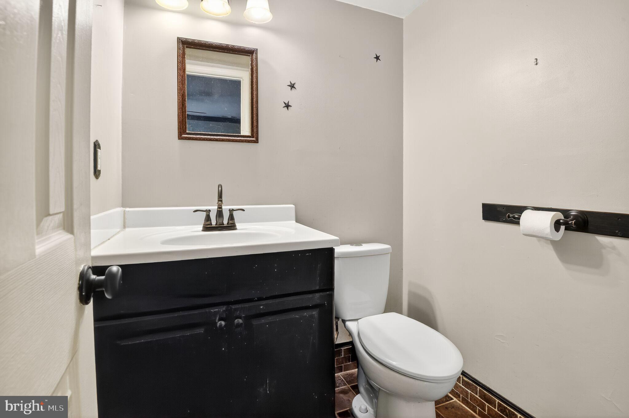 WOODBURN VILLAGE - Residential