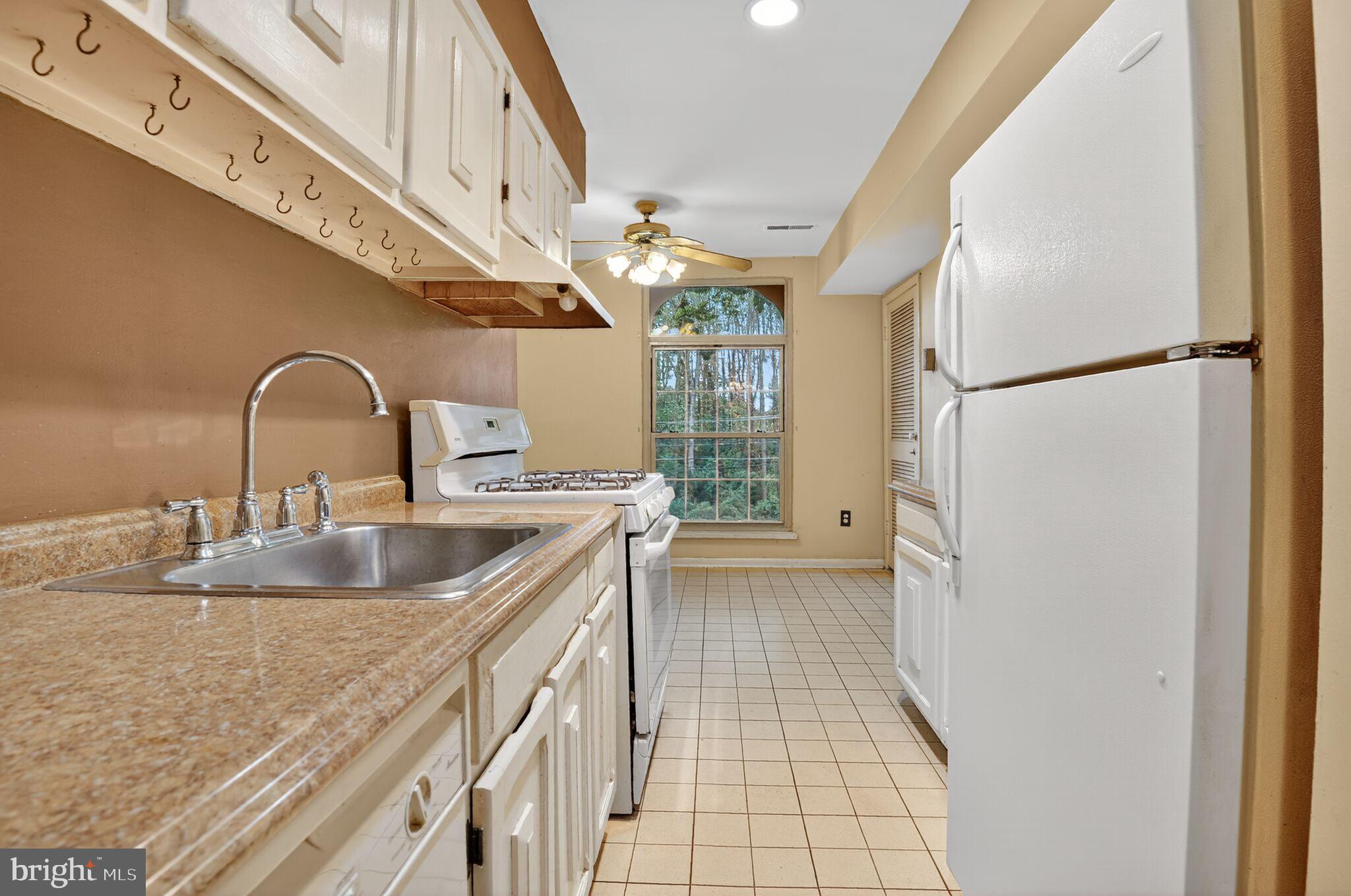 WOODBURN VILLAGE - Residential