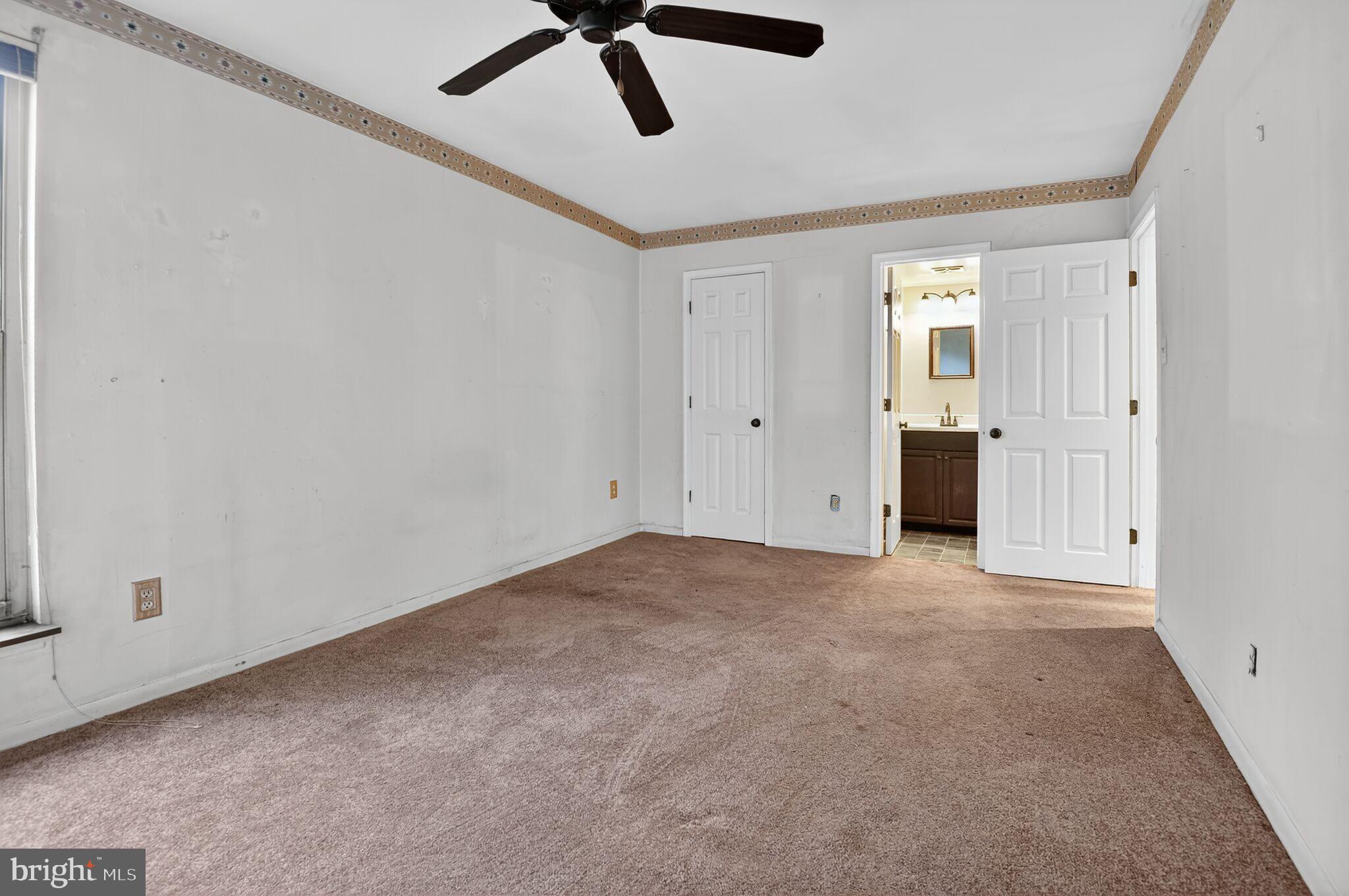 WOODBURN VILLAGE - Residential