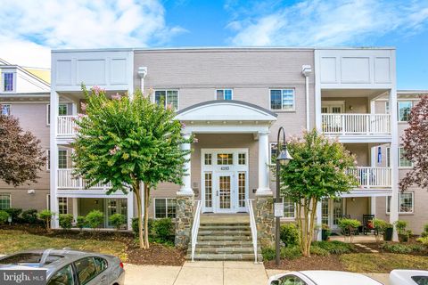 4193 S FOUR MILE RUN DRIVE 202 ARLINGTON VA 22204