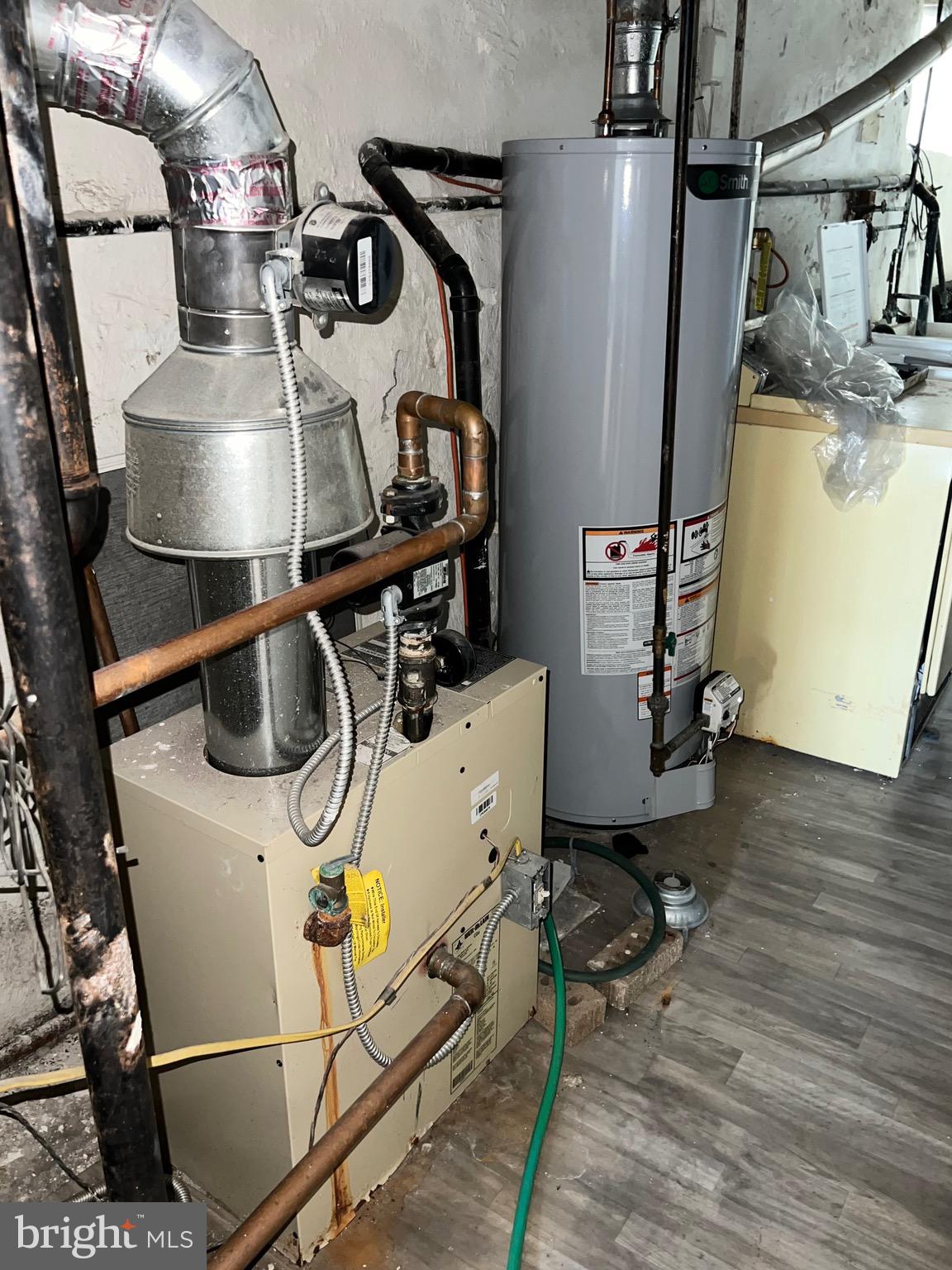 OXFORD CIRCLE - Residential