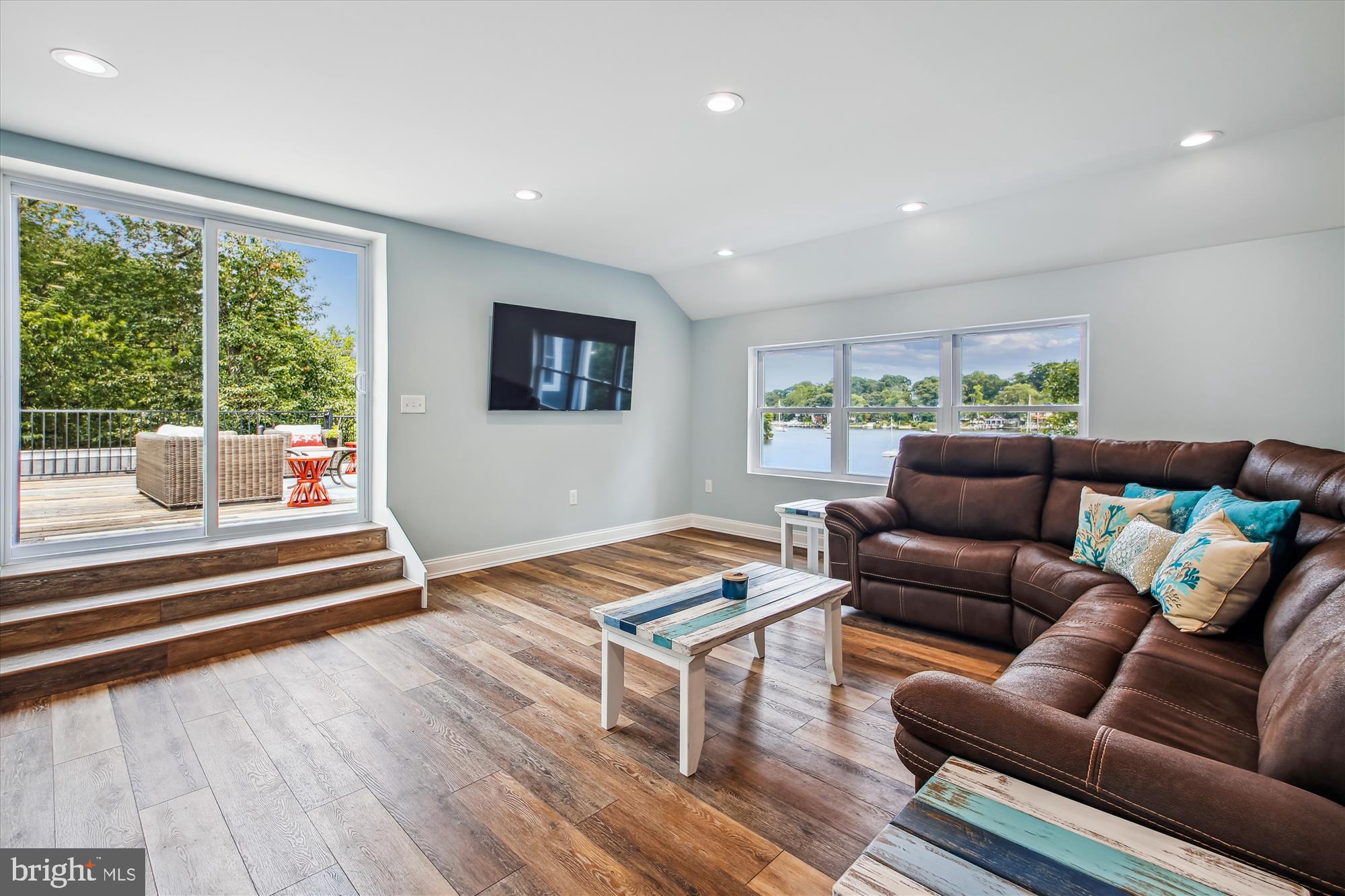 ARDEN ON THE SEVERN - Residential