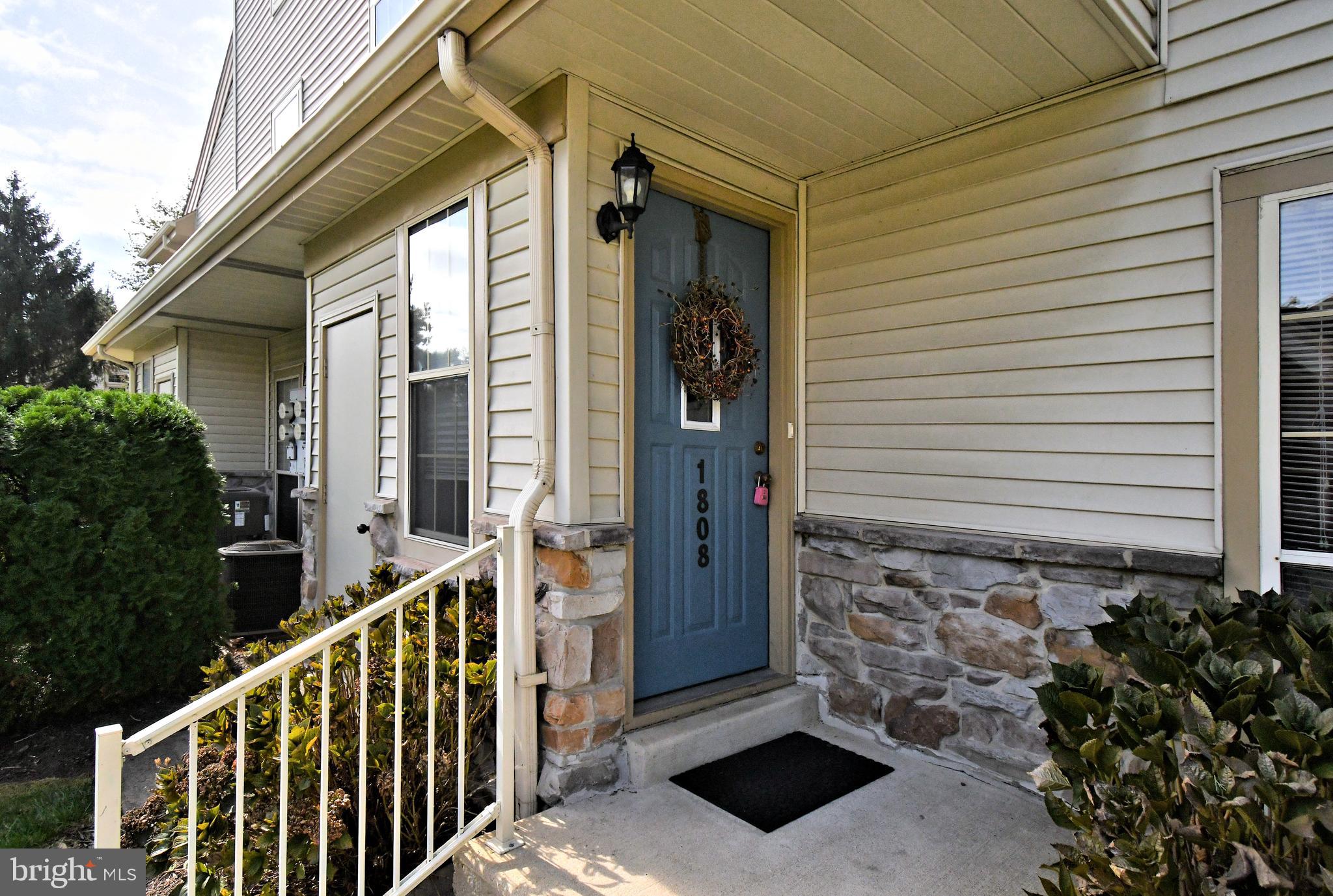 MONTGOMERY BROOKE - Residential