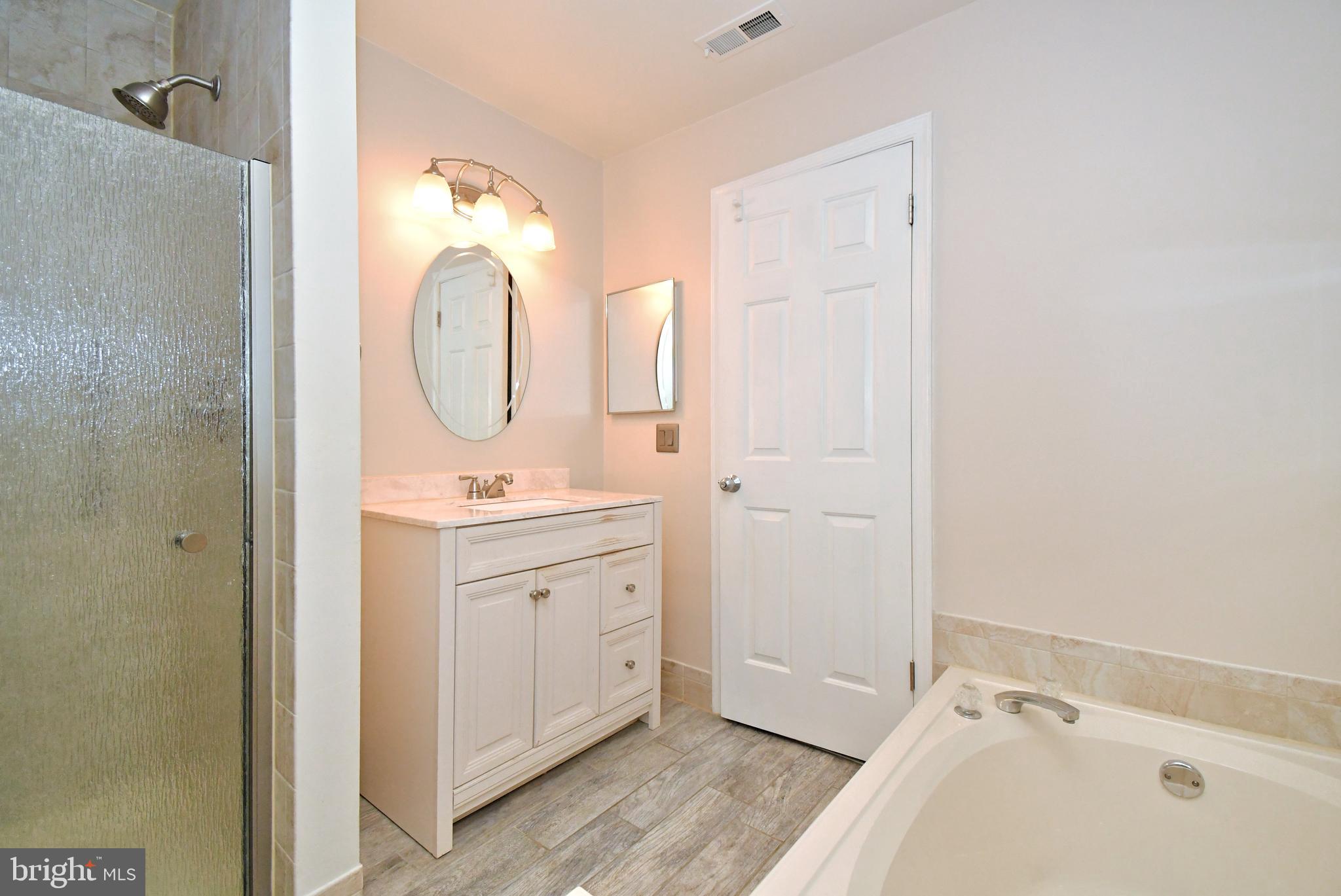 MONTGOMERY BROOKE - Residential