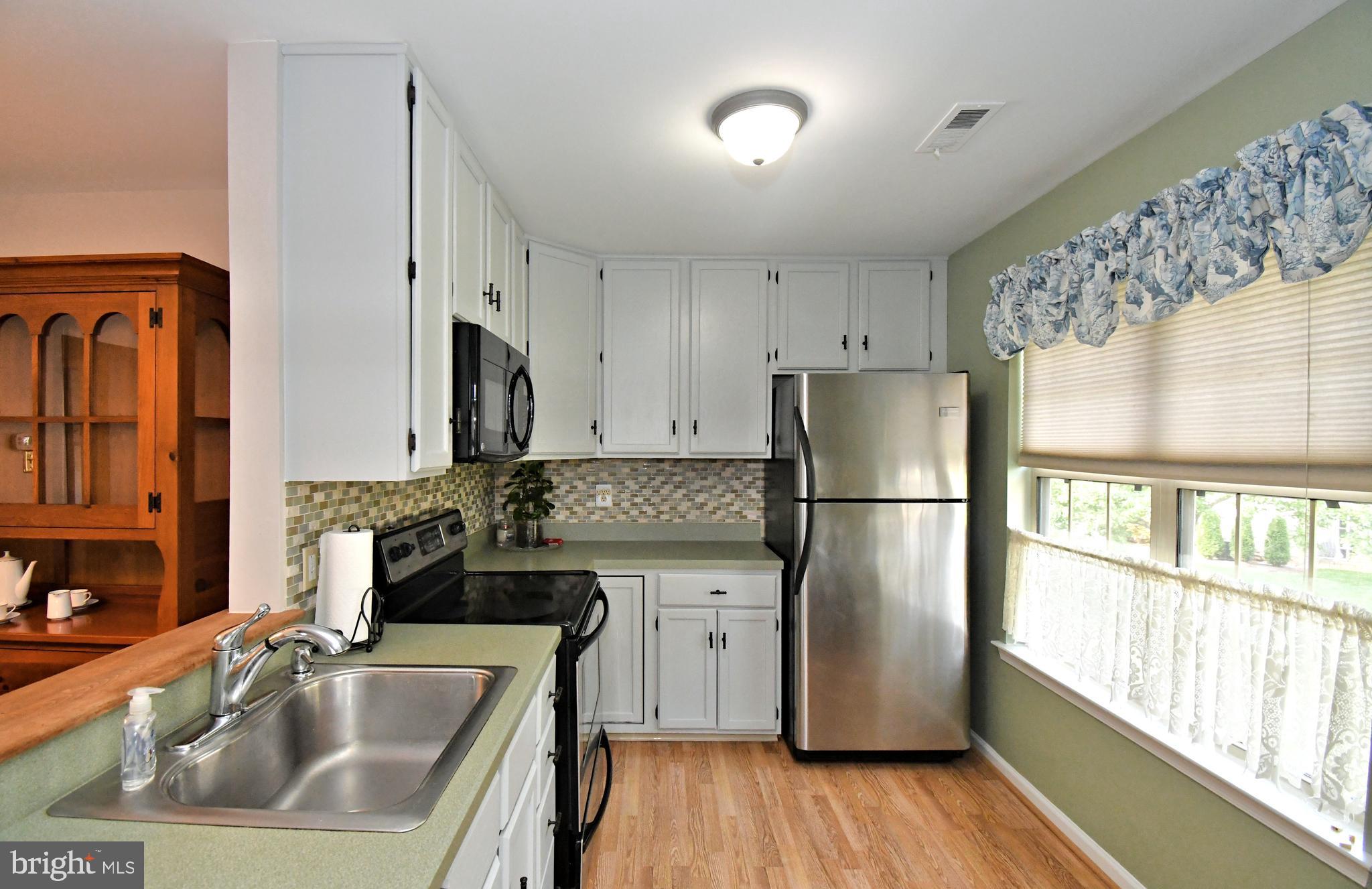 MONTGOMERY BROOKE - Residential