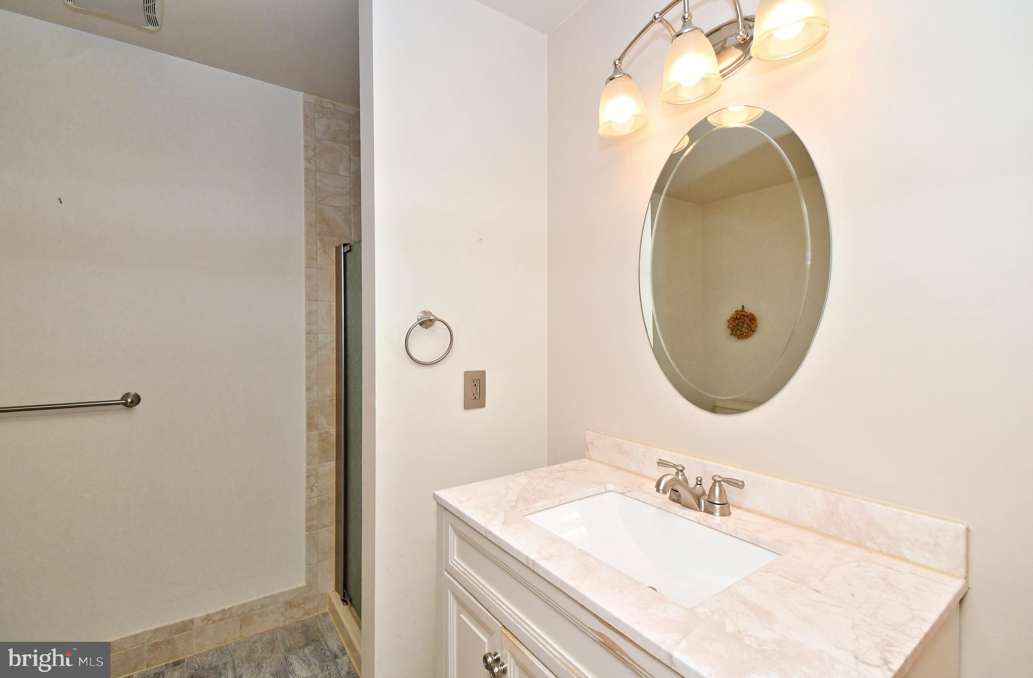 MONTGOMERY BROOKE - Residential