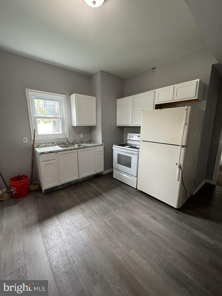 LIBERTY SQUARE - Residential Lease