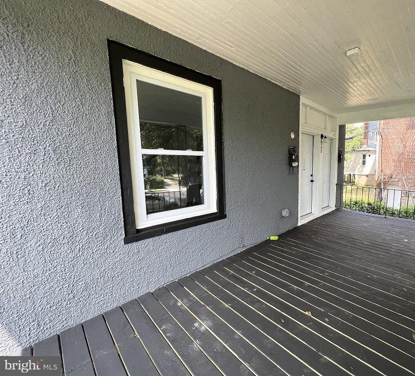 LIBERTY SQUARE - Residential Lease