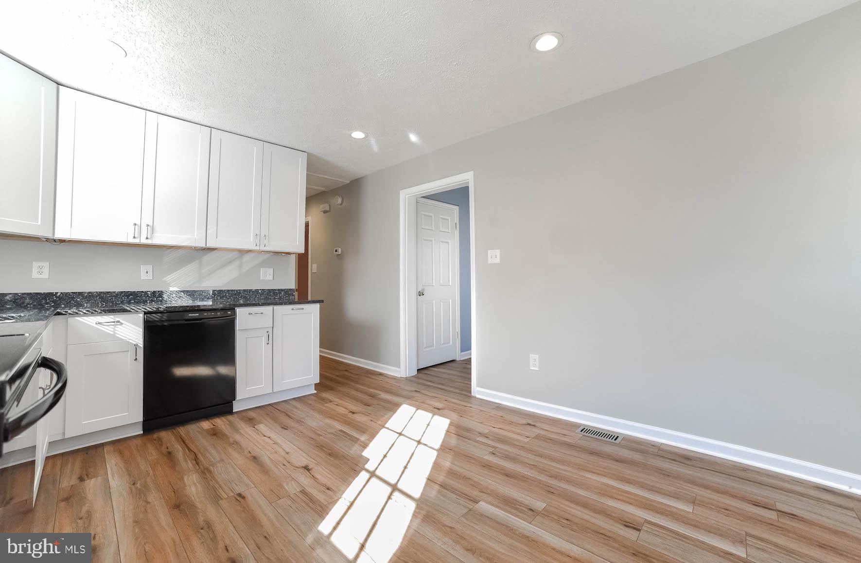 CAYWOODS - Residential