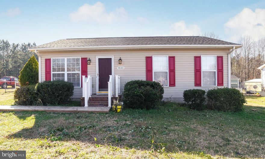 THIS ONE IS GOING TO GO FAST....TOTALLY REMODLED HOME. NEW ROOF MAY 2020, NEW KITCHEN, WITH GRANITE COUNTER TOPS,  NEW CABINETS, NEW APPLIANCES, FULL SIZE WASHER AND DRYER, RECESSED LIGHTS, . FRESH PAINT, BRAND NEW FLOORS, TOTALLY UPDATED BATHROOMS.  ENJOY SITTING ON YOUR STAMPED CONCRETE PATIO SIPPING ICE TEA. THE HUGE FENCED IN BACK YARD GIVES YOU ROOM TO PLAY. GREAT LOCATION, CLOSE TO  MARYLAND, DALGREN AND FREDERICKSBURG.