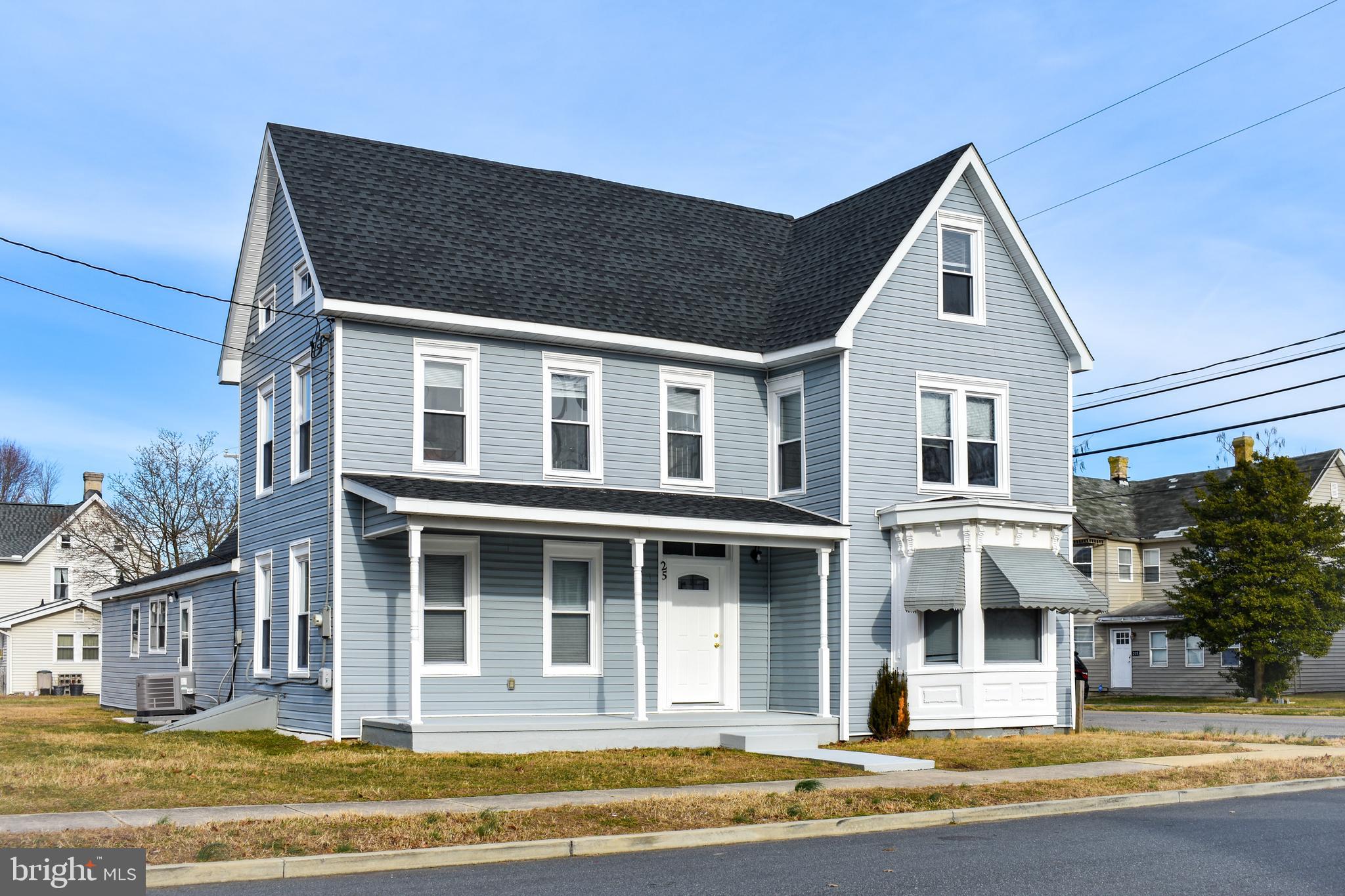 25 E HIGH STREET