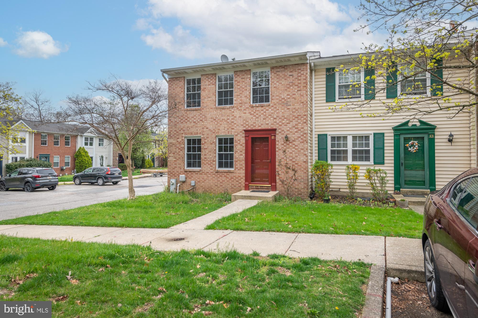 MARINE OAKS VILLAGE - Residential