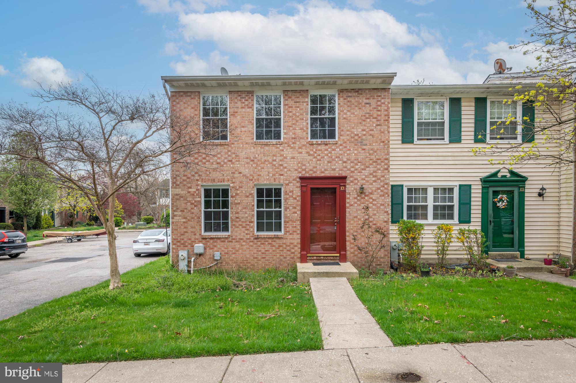 MARINE OAKS VILLAGE - Residential